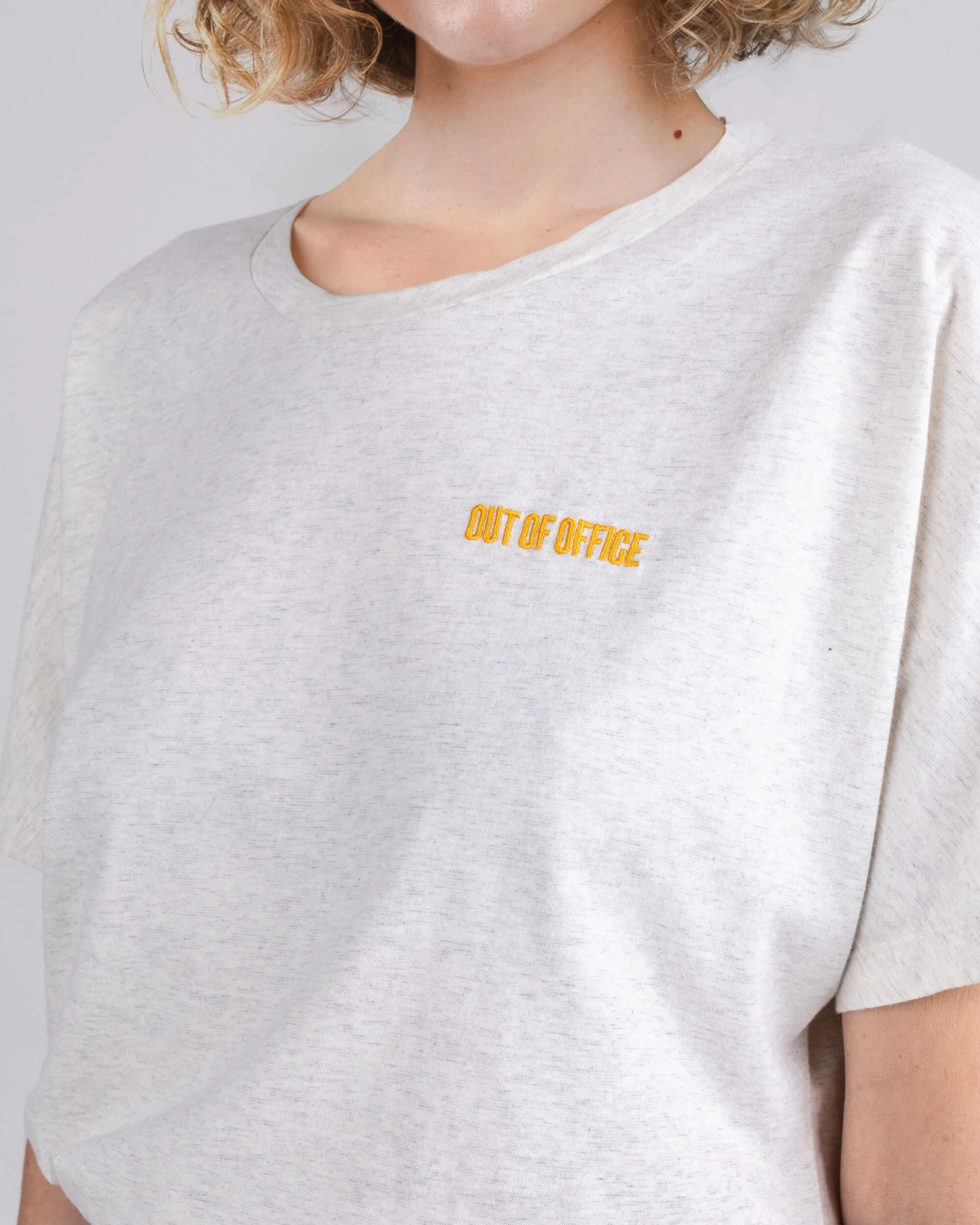 Comfortable Wear Low Profile Silhouette Out of Office Cotton Tee Cream