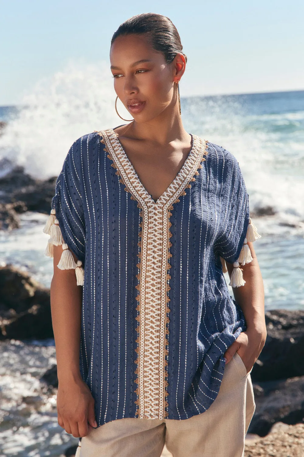 Tight fit sexiness Street Style Trend Aleah Tunic Top in Cerulea