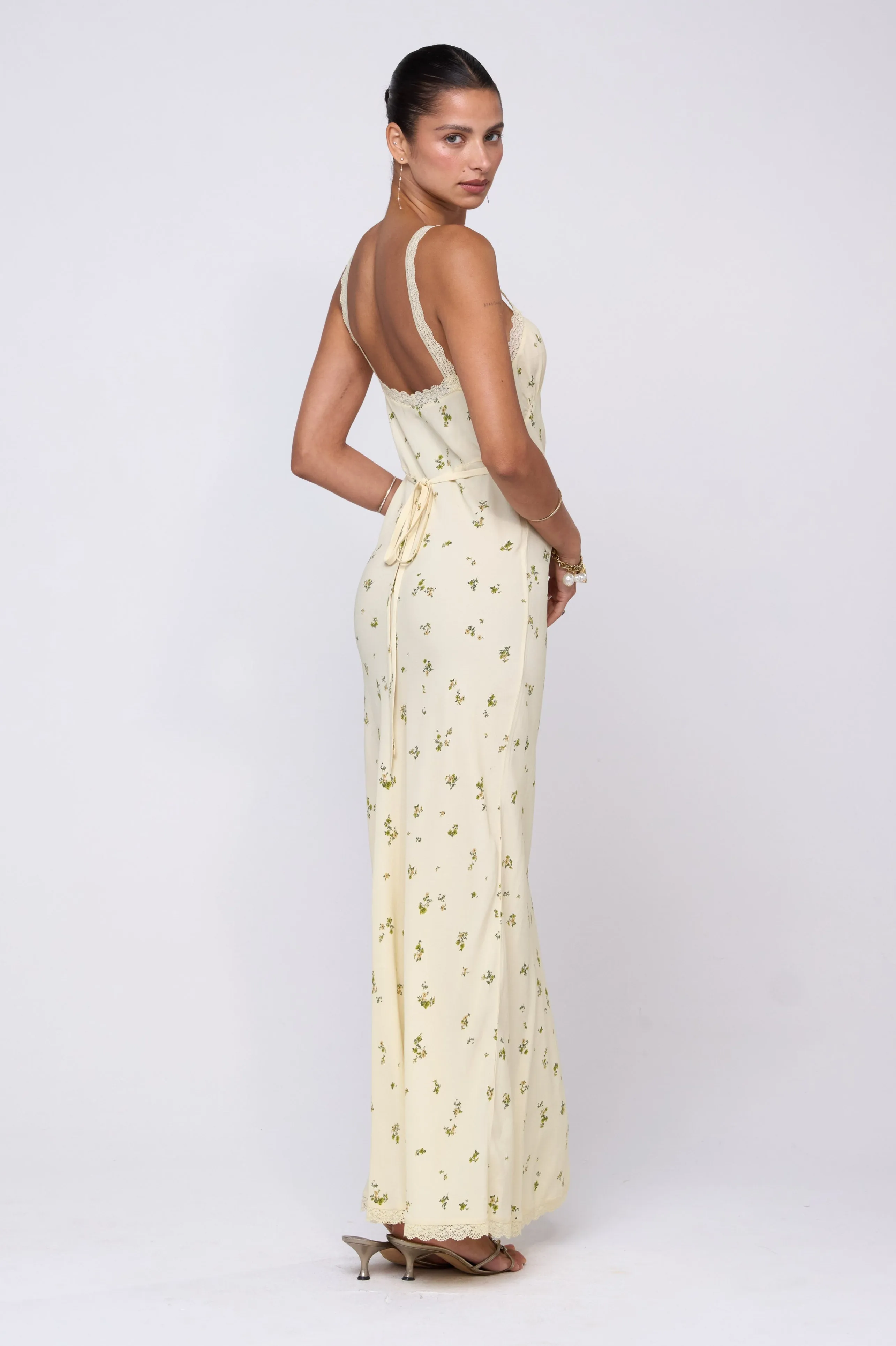 Classic knee-length dress Anais Dress in Beurre