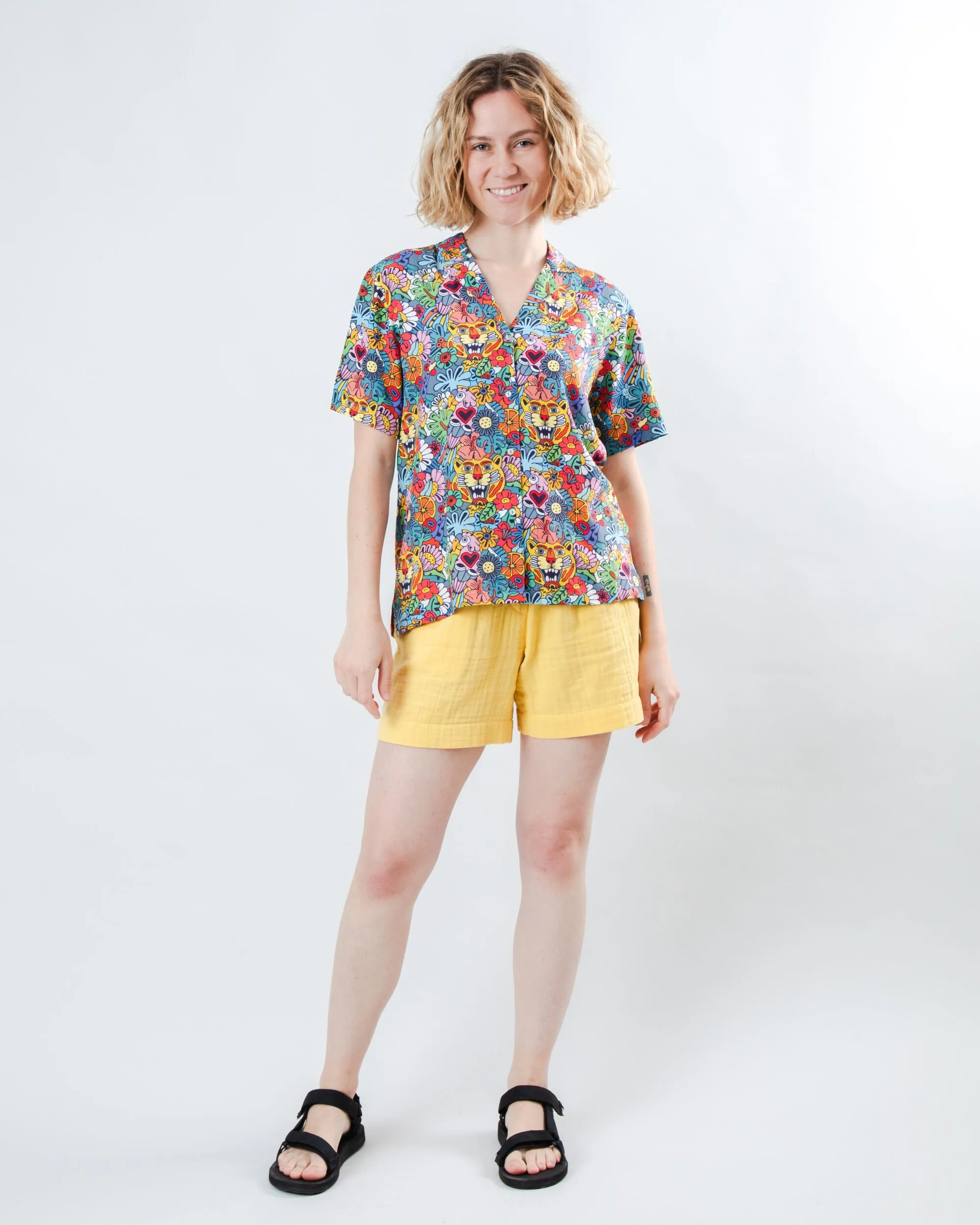 Asis Percales Tutti Frutti Aloha Blouse Weekend Smart Tight Fit