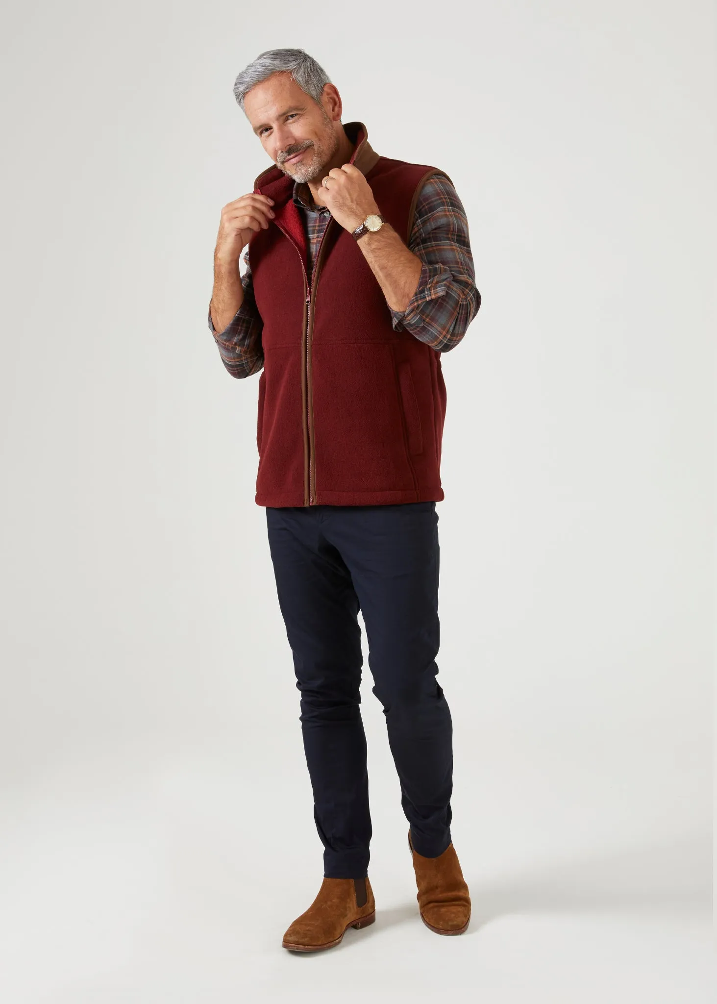 Aylsham Men's Fleece Gilet In Bloodstone - Regular Fit Drop Tail Hem Minimal Vibe
