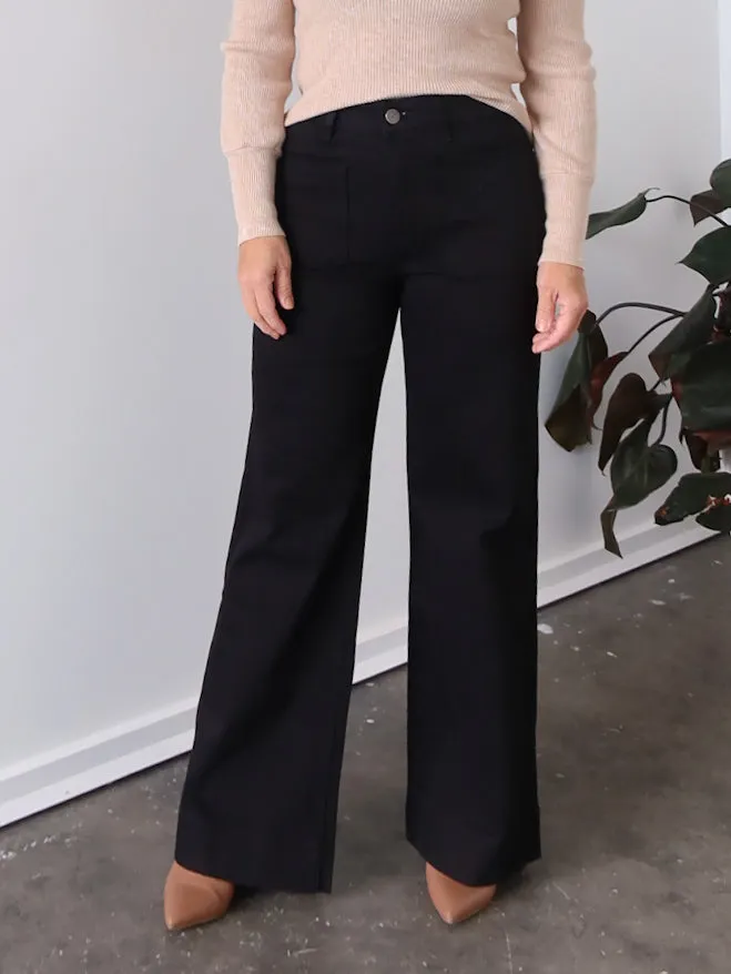 Chill Outfit Relaxed Style Earthy Bentley Jeans - Black