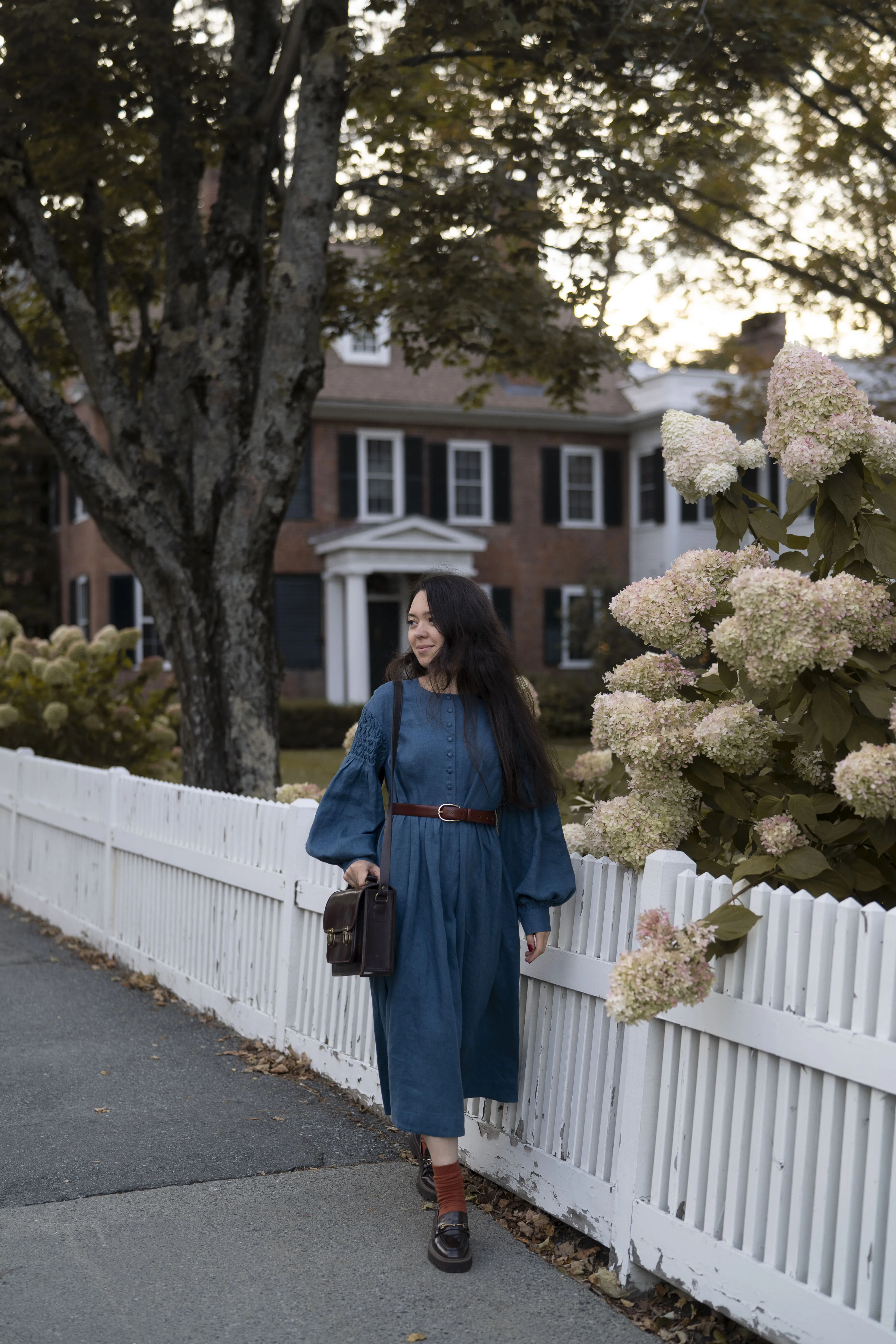 Beth'23 Oversized Dress with Long Sleeves | Linen dress flowy style Sleek Outline