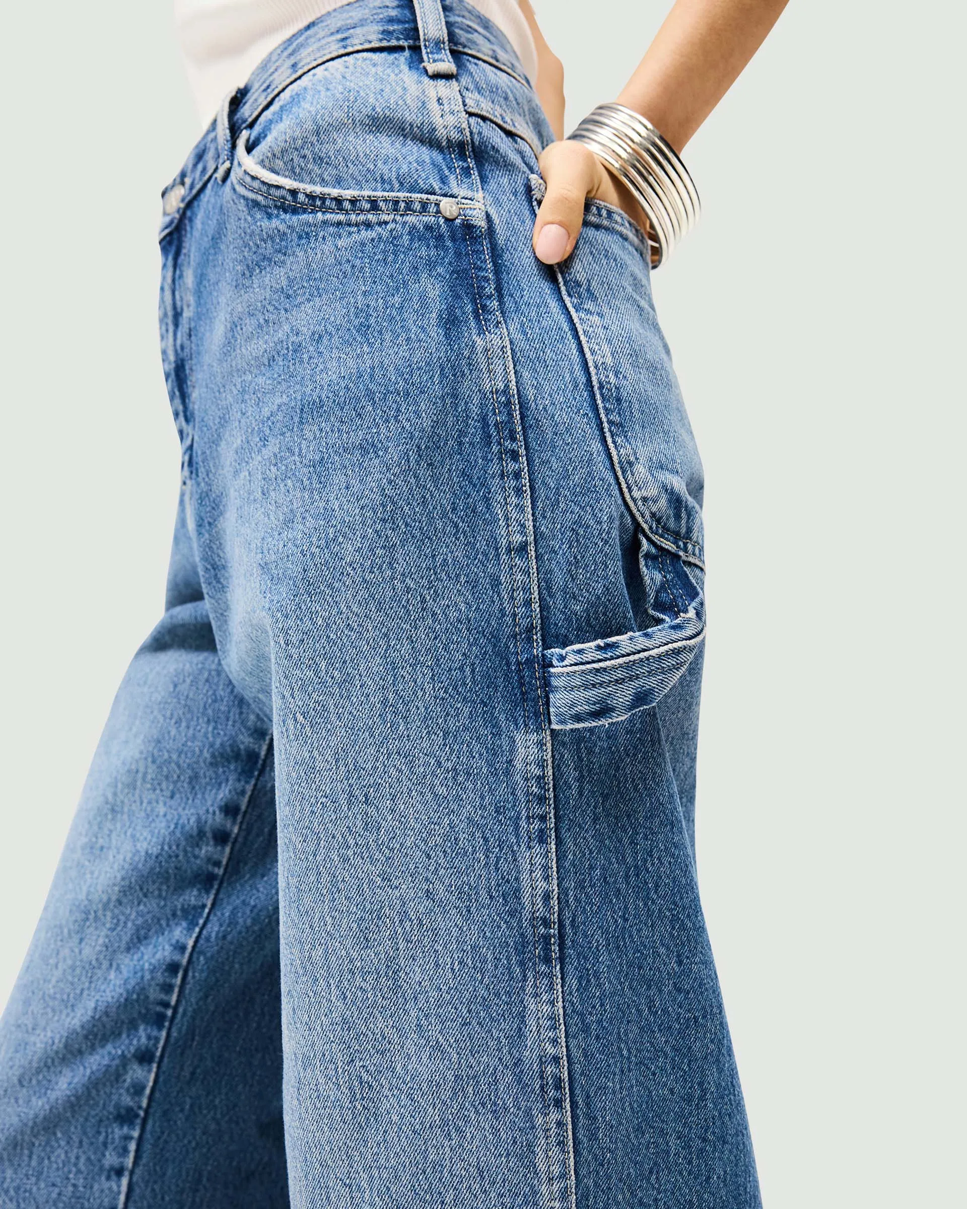 Contemporary Cut Skater Jean - Washed Blue