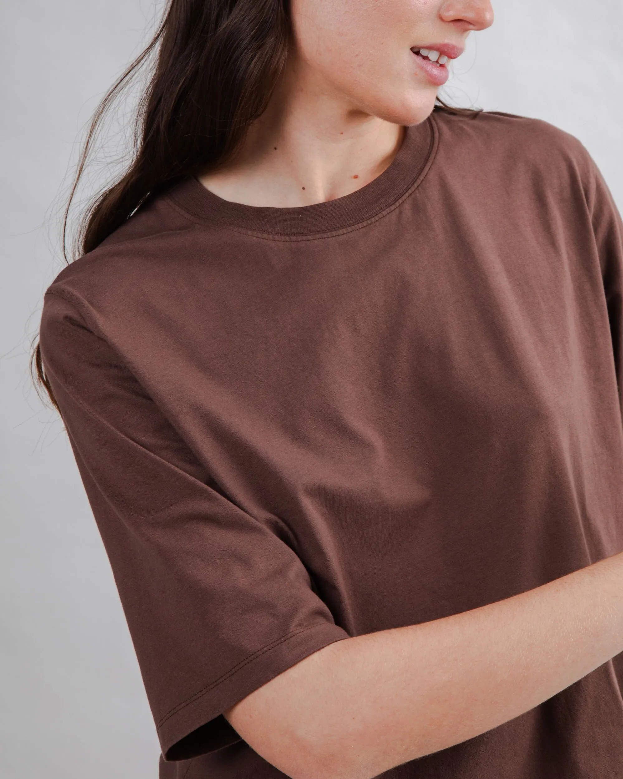 Boat Neck Sleek Fit Wear Bombon Label Squared Tee Brown