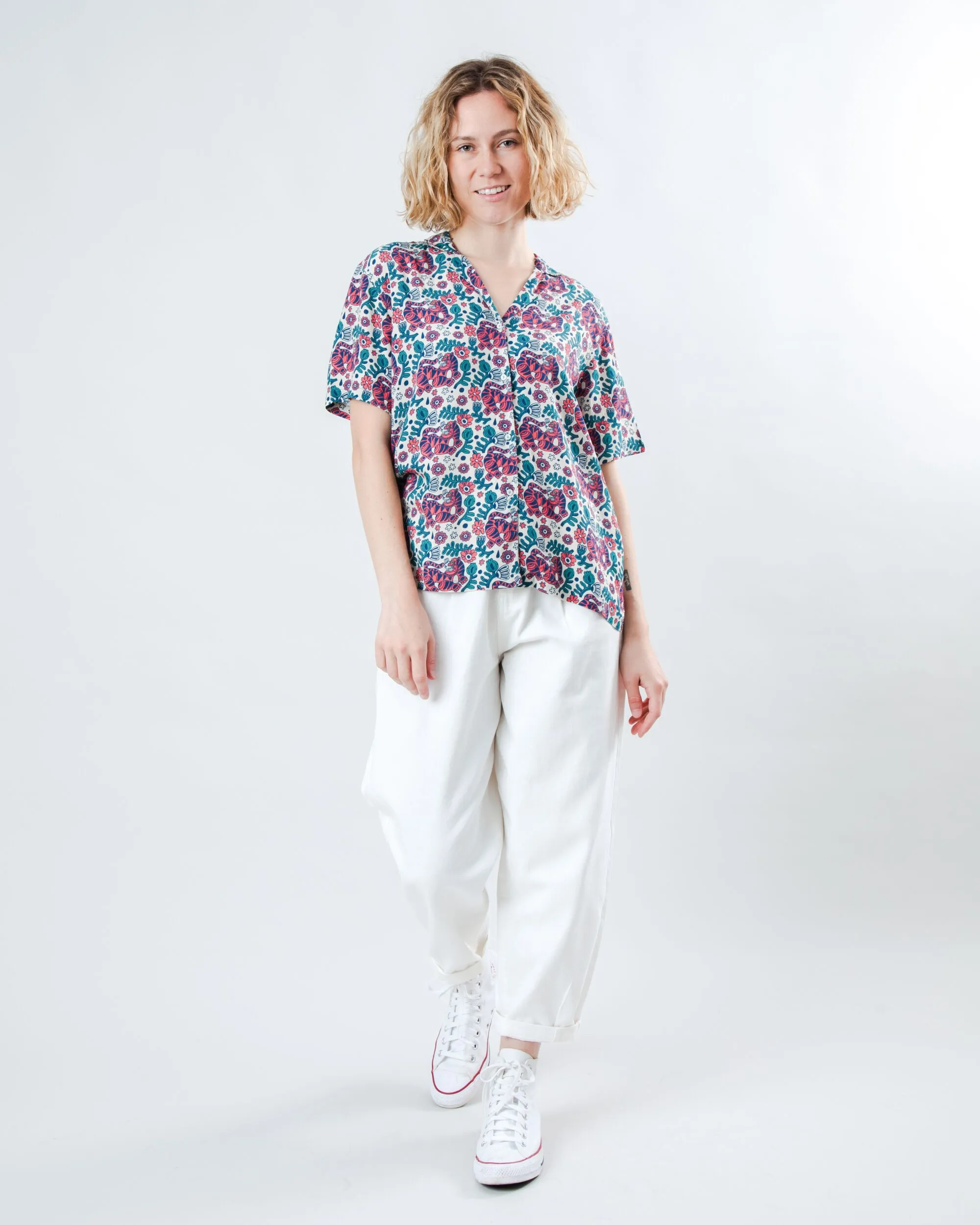 Sleek Waistband Asis Percales Tigris Aloha Blouse Ecru