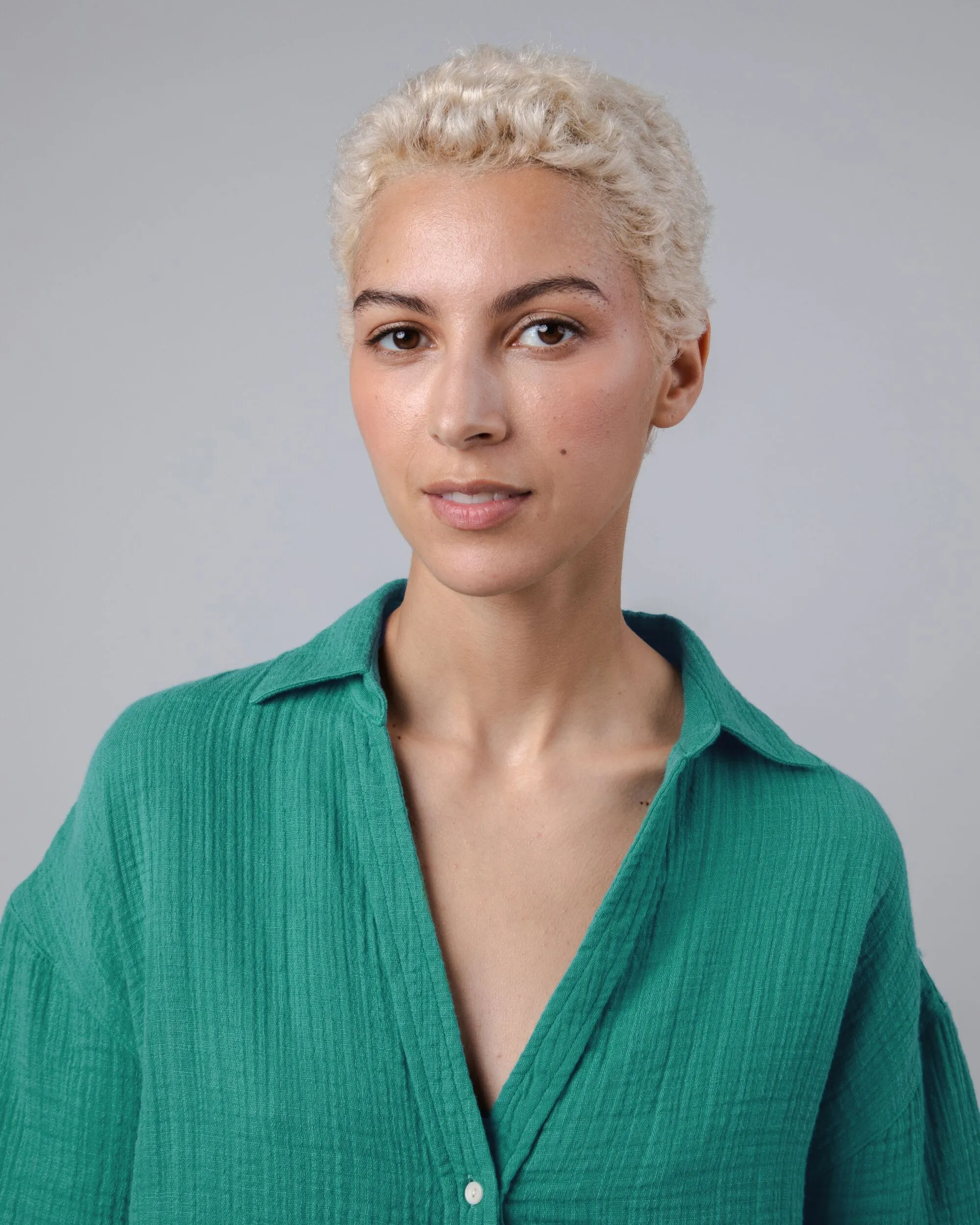 Sustainable Fibers All Day Flex Bubble Cropped Blouse Green