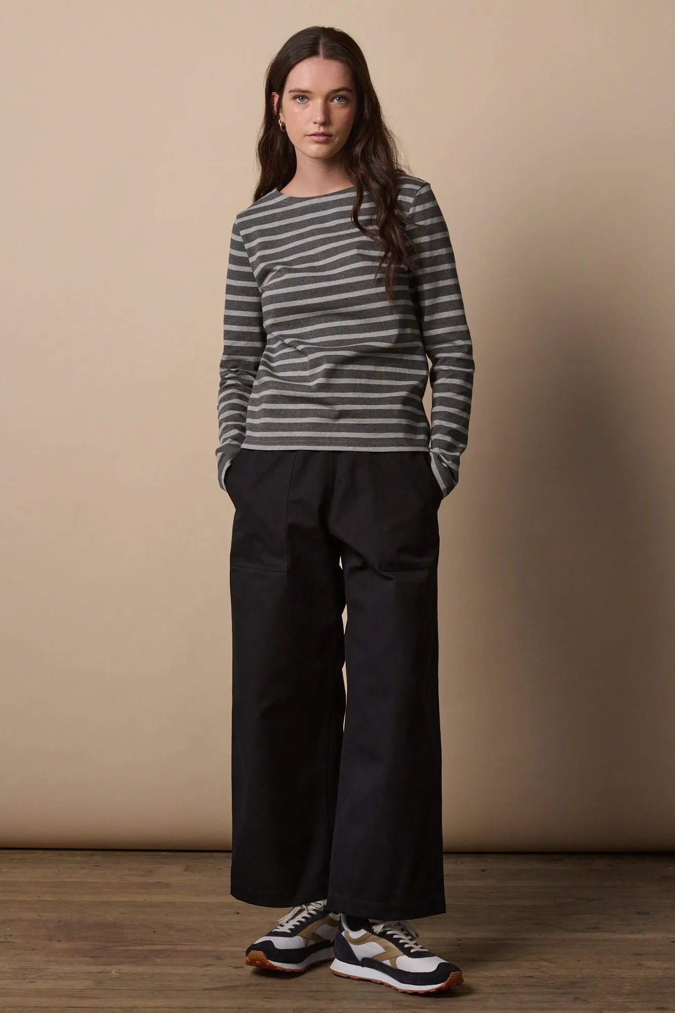 Camerawoman Drawstring Tapered Cotton Canvas Trousers - Black Lightweight insulation Soft Touch Material