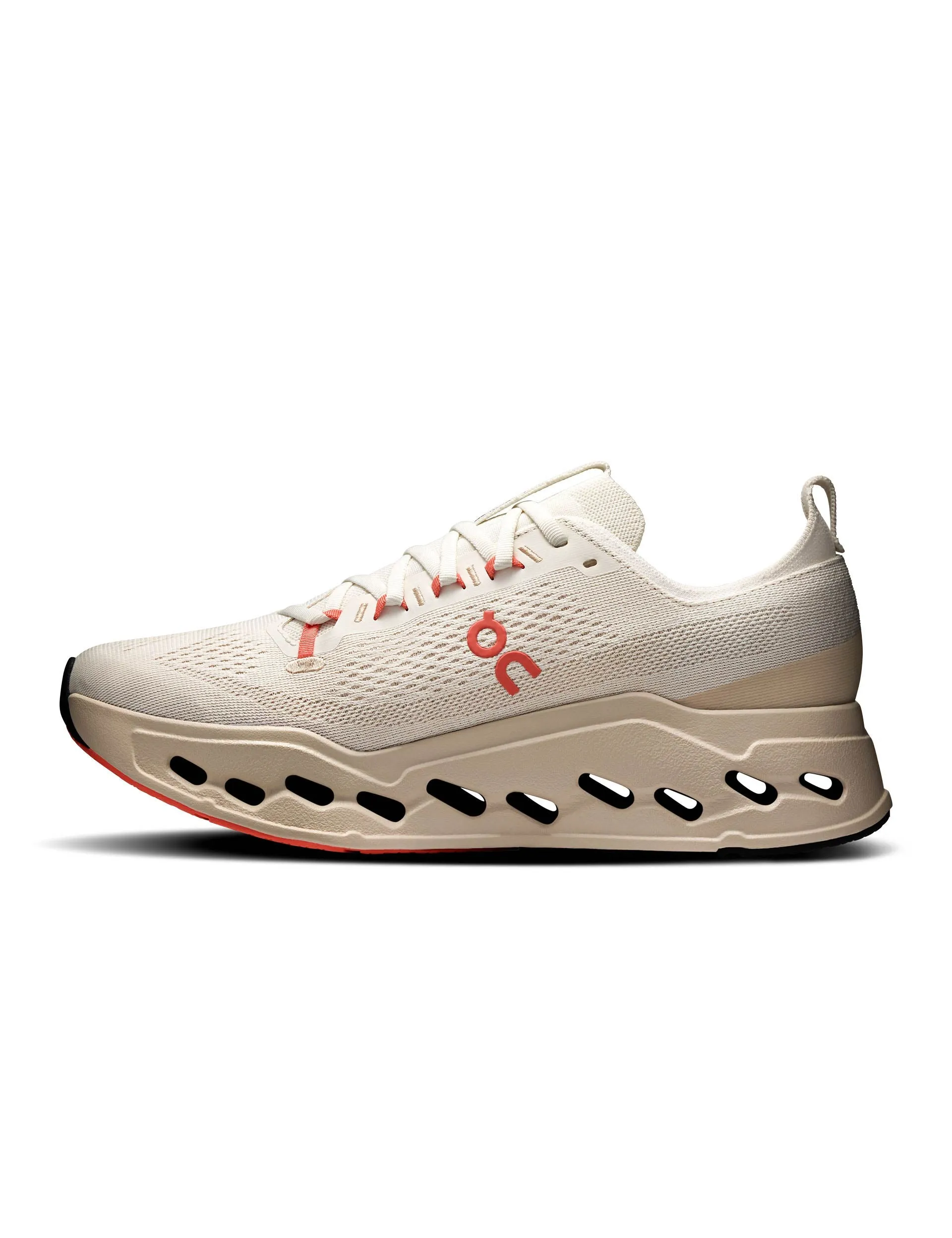 Cloudsurfer Max - Ivory/Salmon precise engineering morning runner