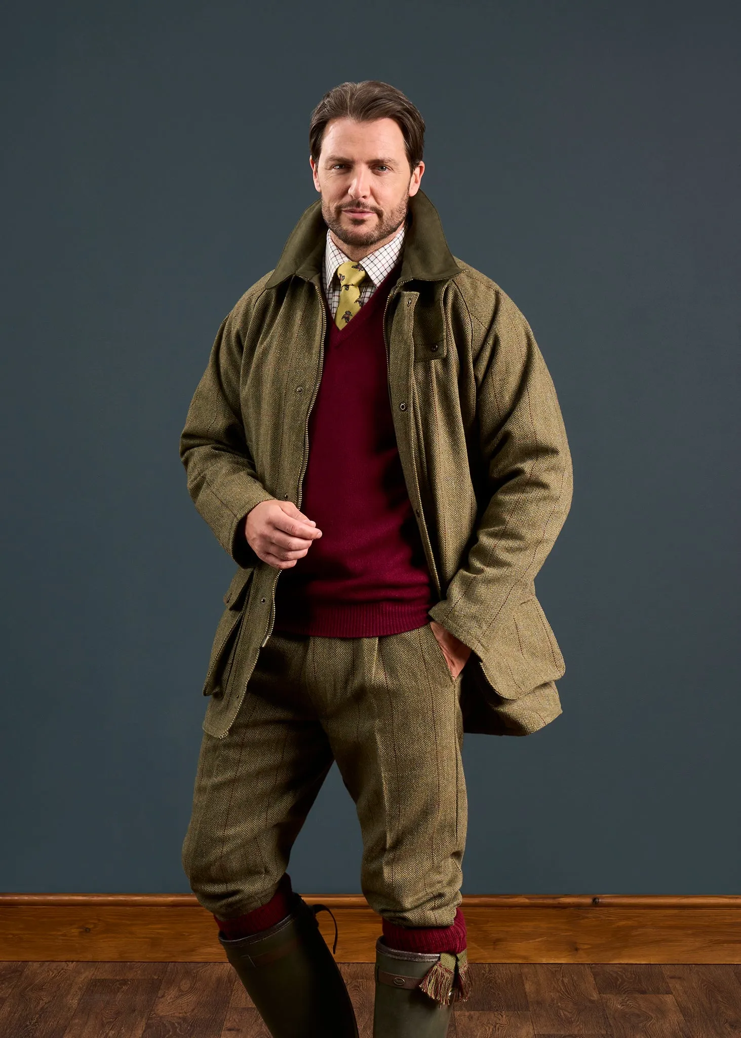 Rutland Men's Tweed Waterproof Shooting Coat In Oakley VentilatedBackPanel Non Irritating Edging