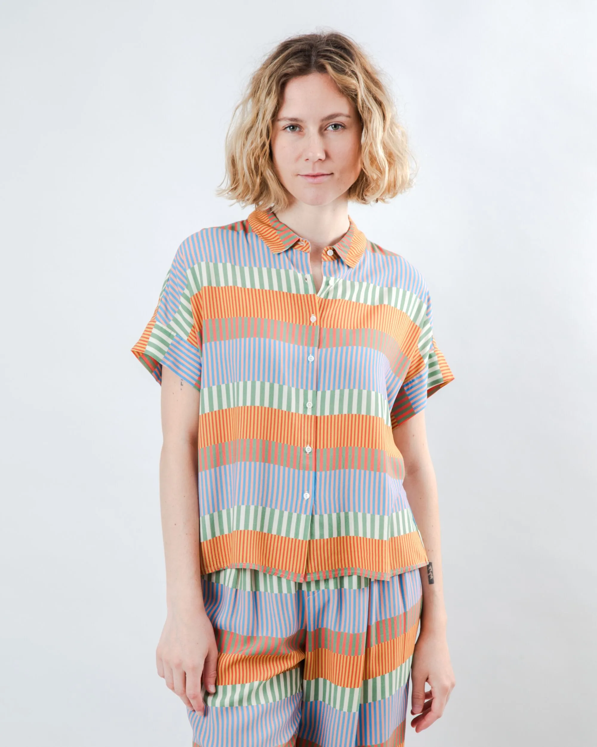 Sporty Style Soft and Stretchy Mediterranean Batwing Blouse