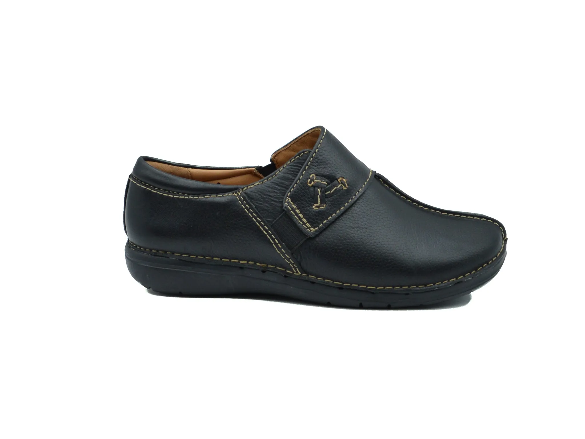 CLARKS Un Loop Ave Smooth Steps Foot Balance