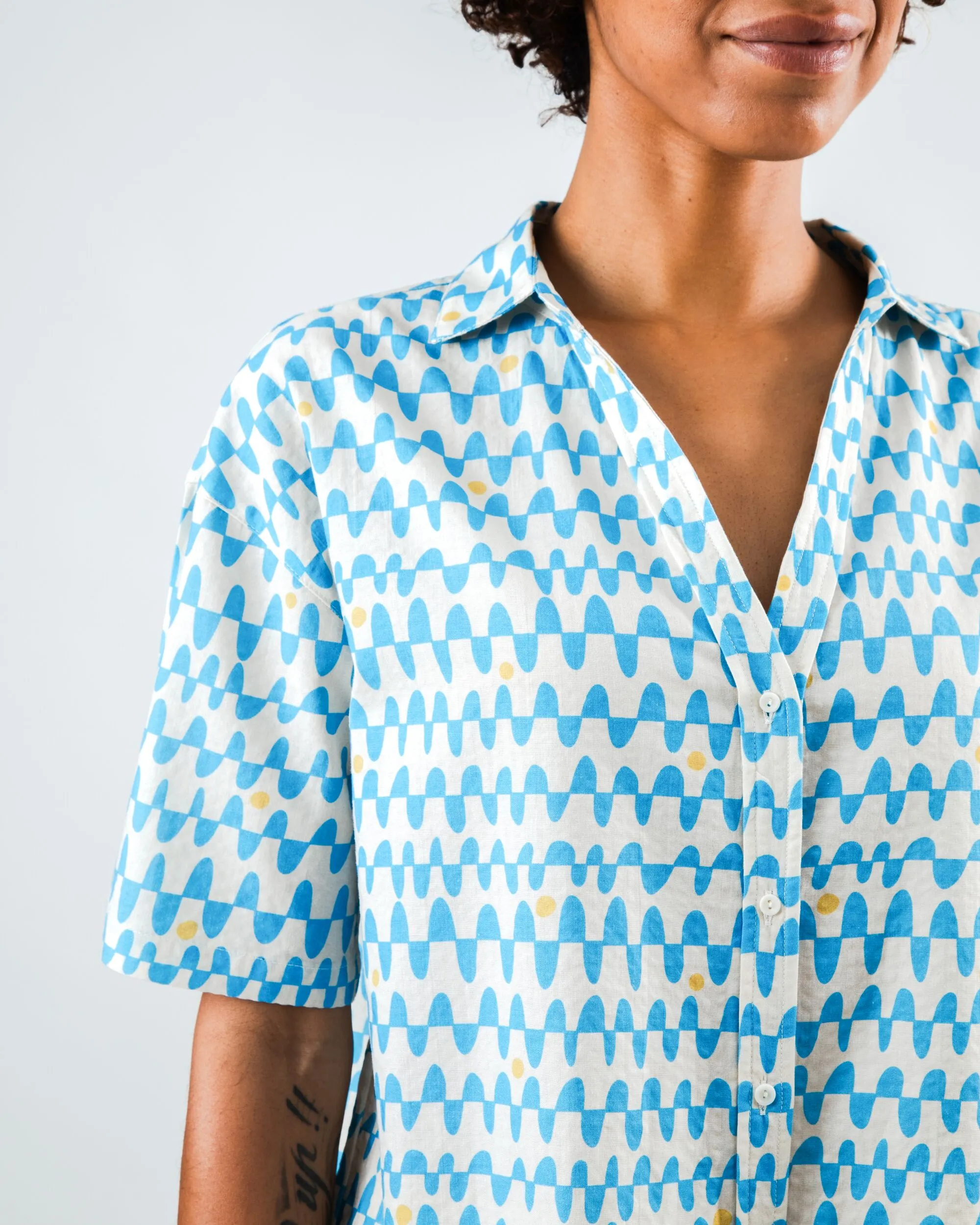 Essential Layer Sunset Cropped Blouse Blue