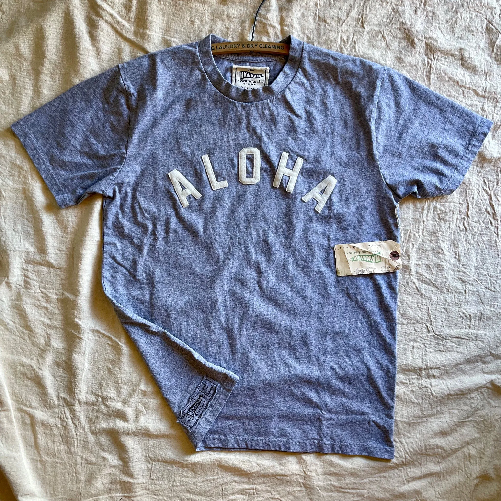 hypoallergenic material Mens T-Shirt in Heather Grey x Aloha applique