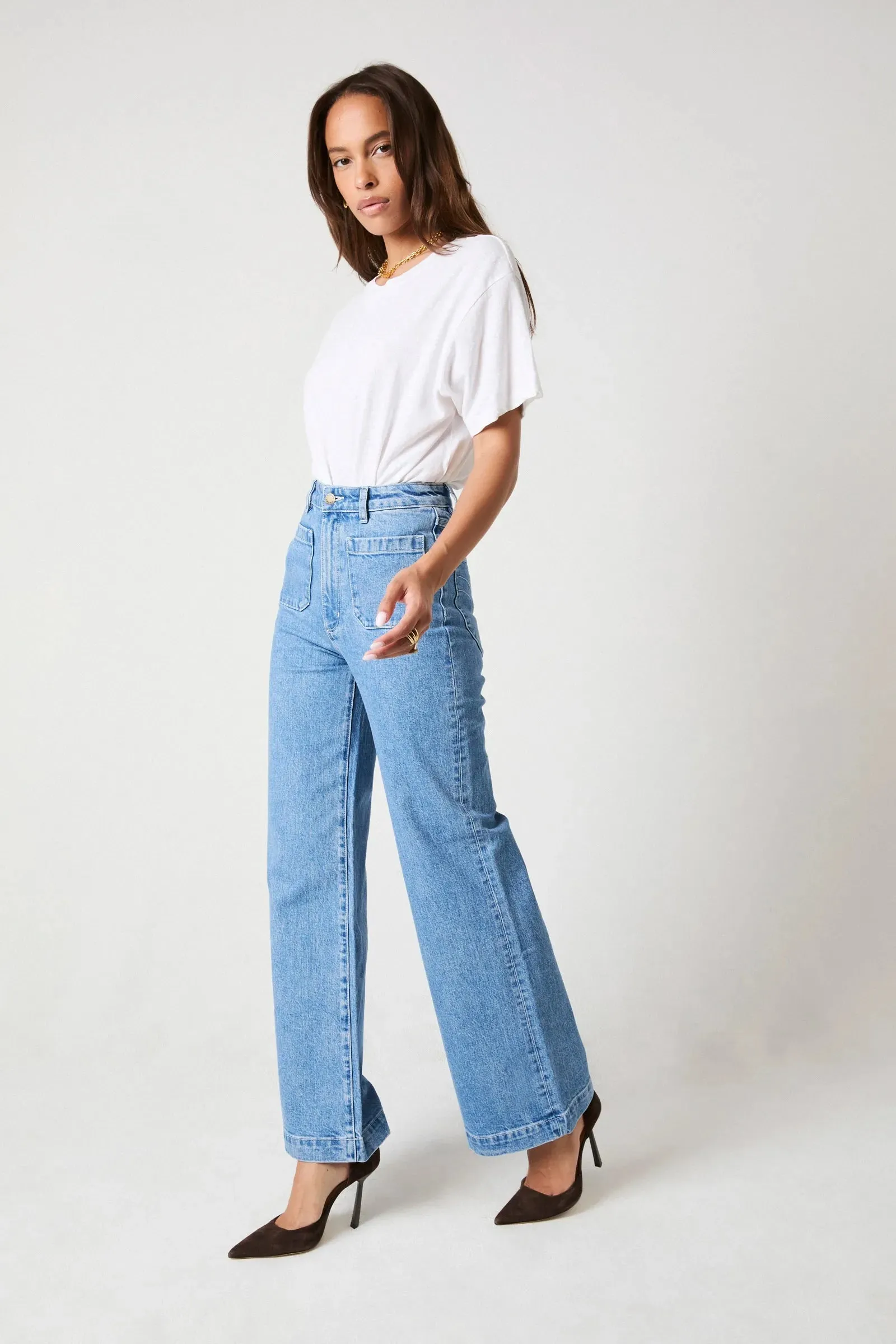 Weekend Warrior Creative Look Modern Functional Fit Rollas Sailor Jean Long - Lily Blue