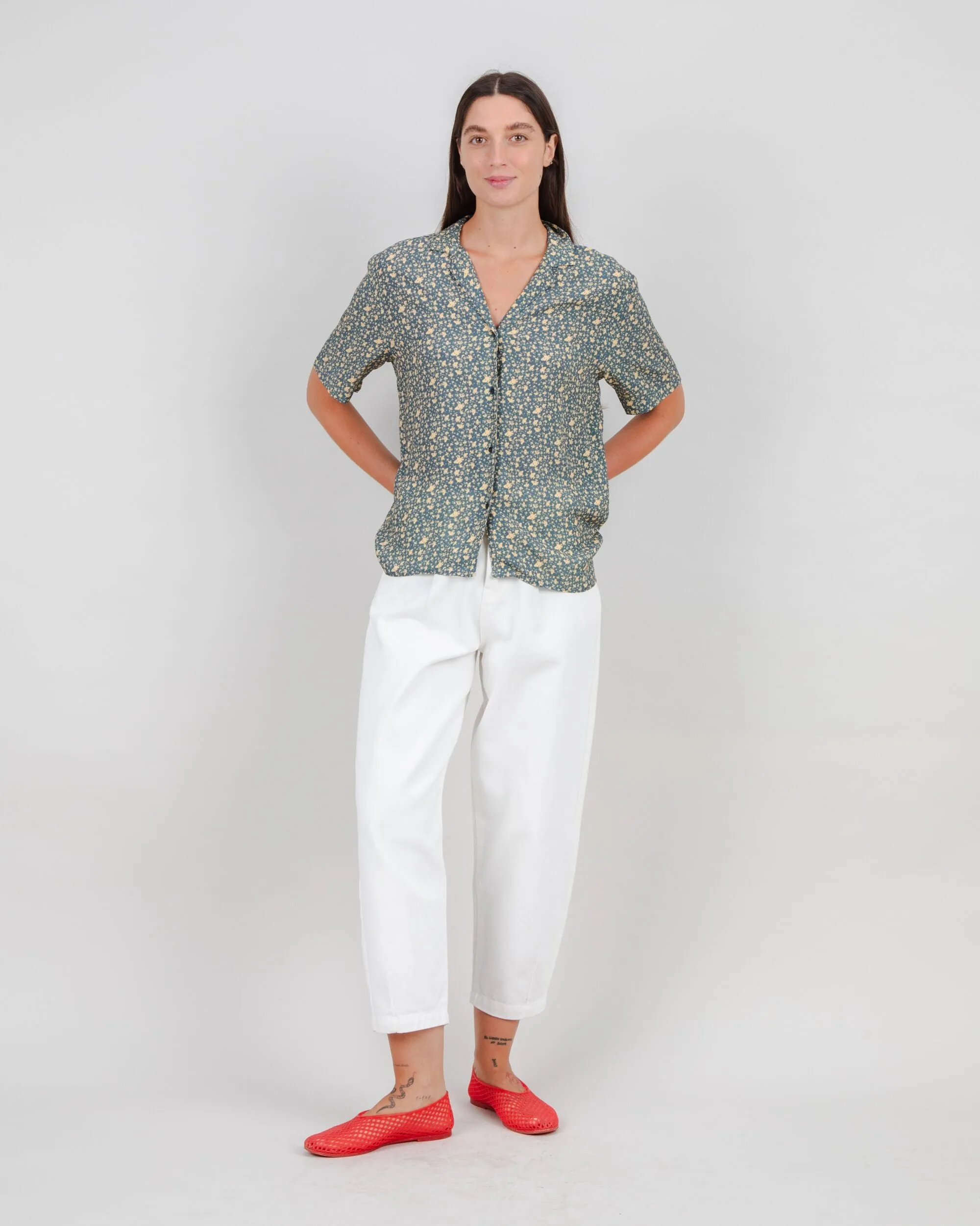 Peanuts Woodstock Aloha Blouse Navy Ribbed Neckline Perfectly Fit