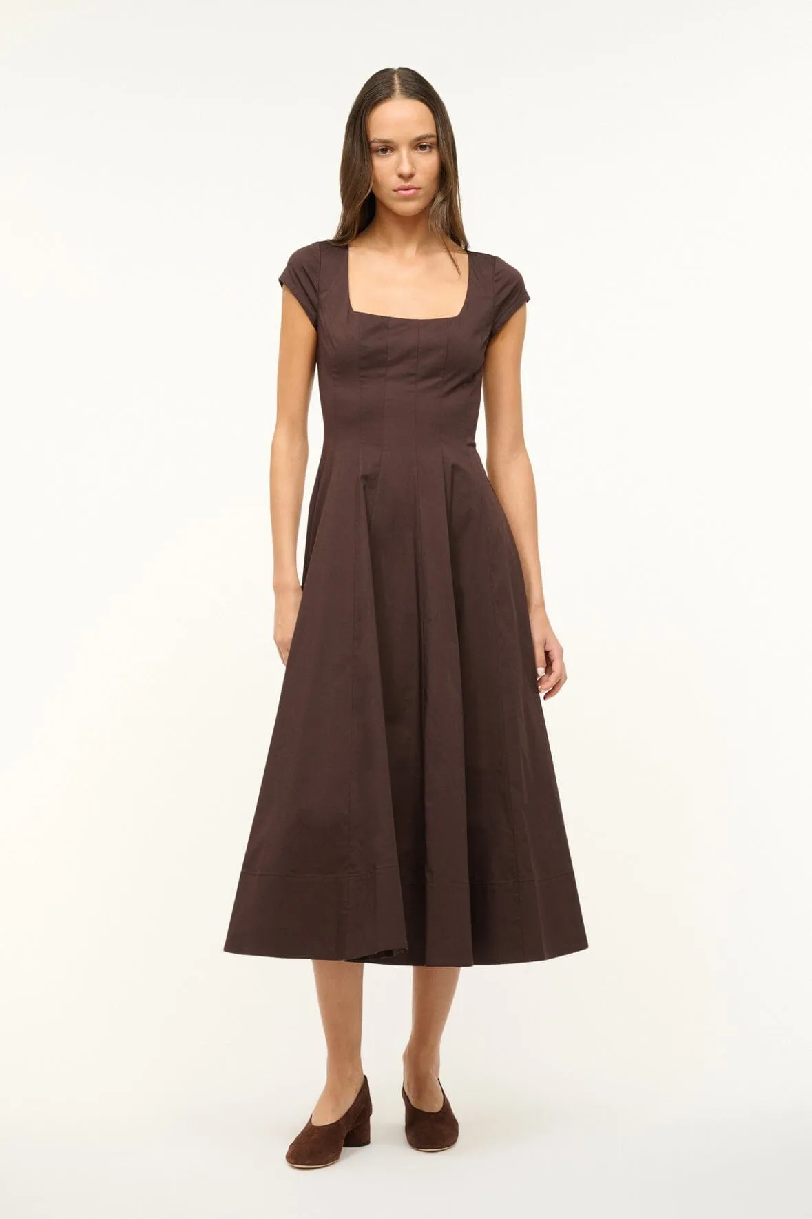 SHORT SLEEVE WELLS DRESS | EARTH Relax Feel Relaxed Movement