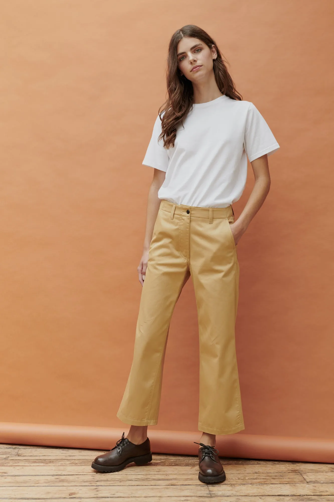 Women's Cropped Work Trousers - Beige Core Cut Freedom Move
