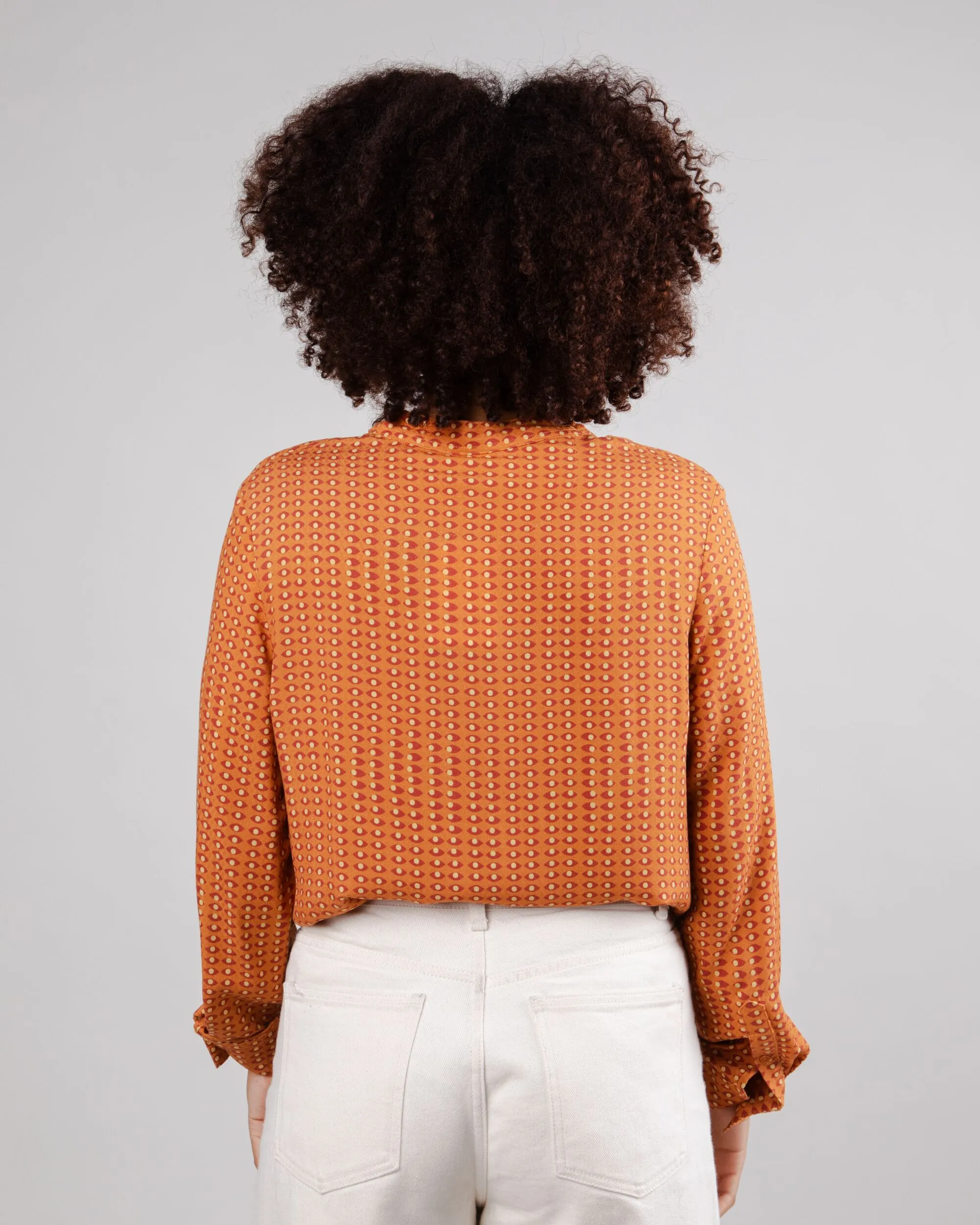 Eyes Mao Blouse Spices Slim fit sleekness Chill Comfort Look