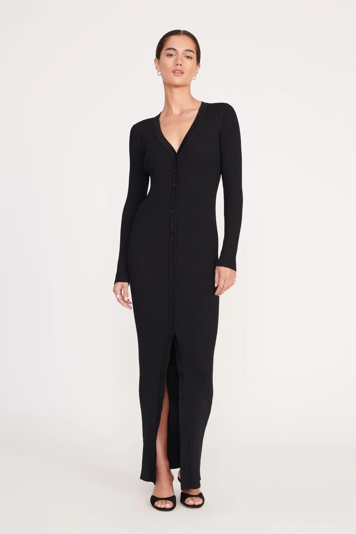 Sleek and Flattering MAXI SHOKO SWEATER | BLACK