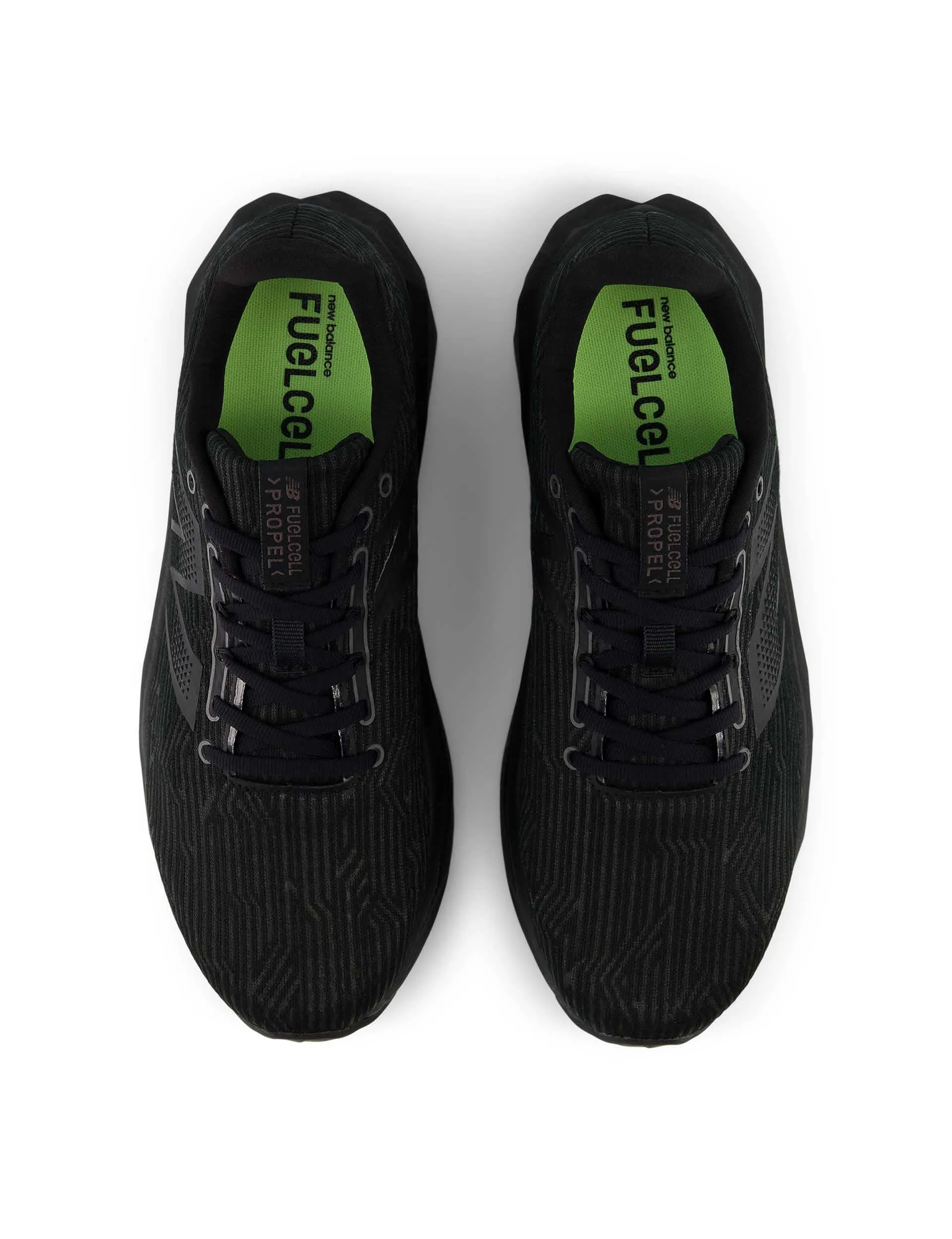 Fuelcell Propel V5 - Black running with reflective gear Torsion Rigidity