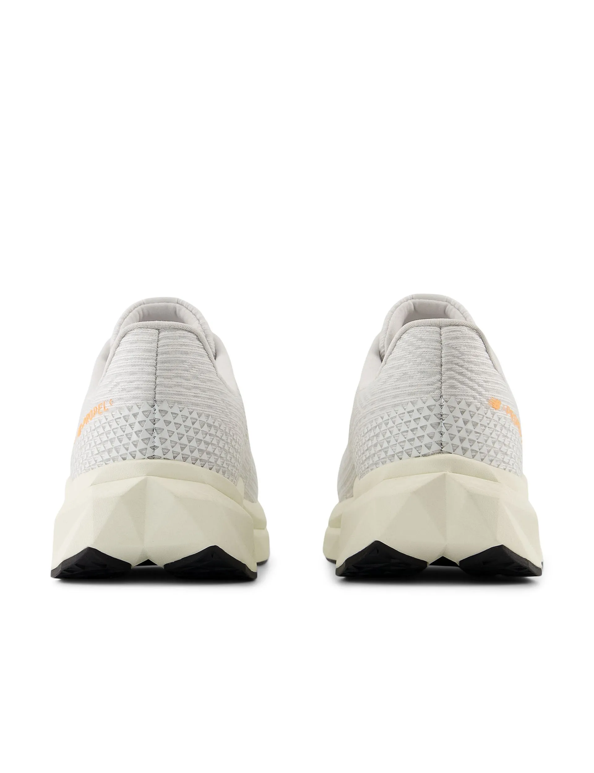 Flexible Groove Technology comfortable running shoes FuelCell Propel v5 Shoes - White/Mango