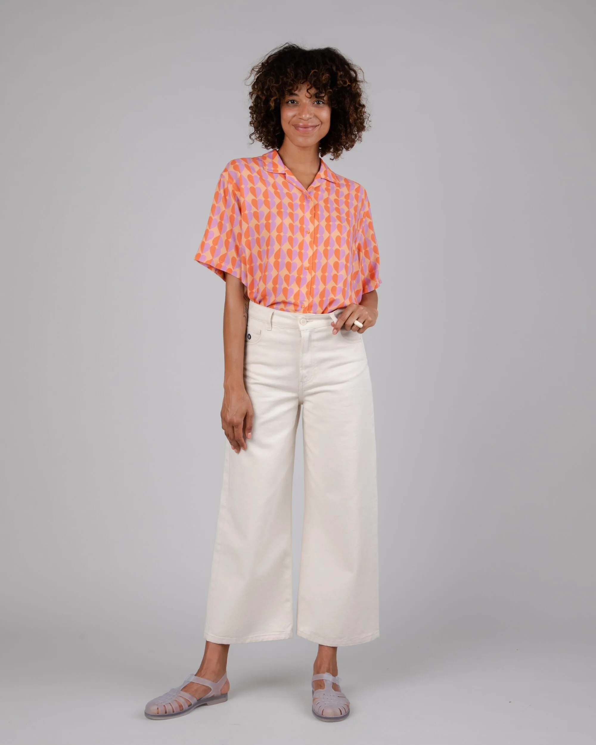 Breathable and Comfortable Gummie Aloha Blouse Coral