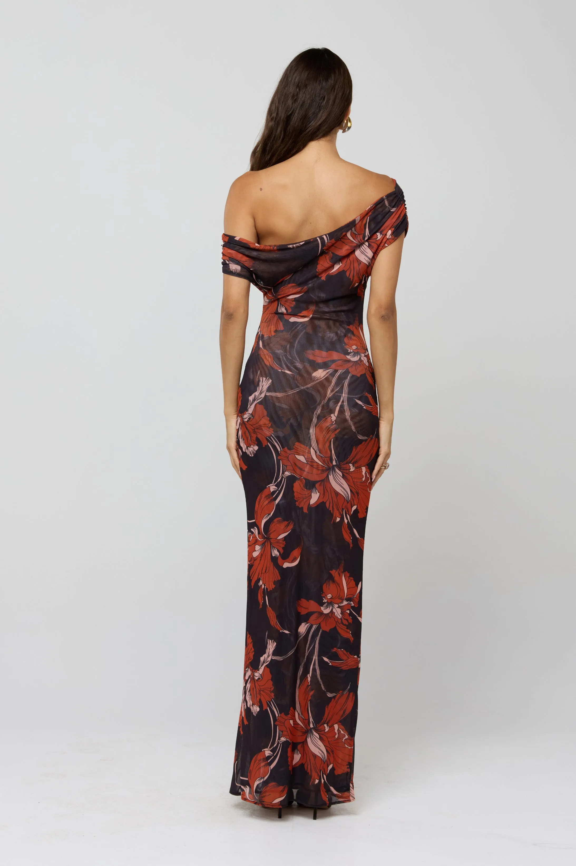 Neutral Layer Gwen Dress in Coeur