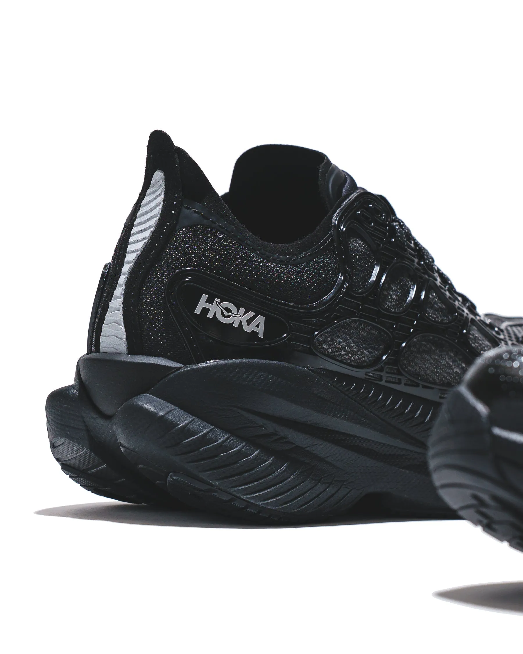 Hoka One One Unisex Mach X Caged Black Midnight Blue 1168932-BMD Breathable Perforated Panels running in a fixed bridge area shoes