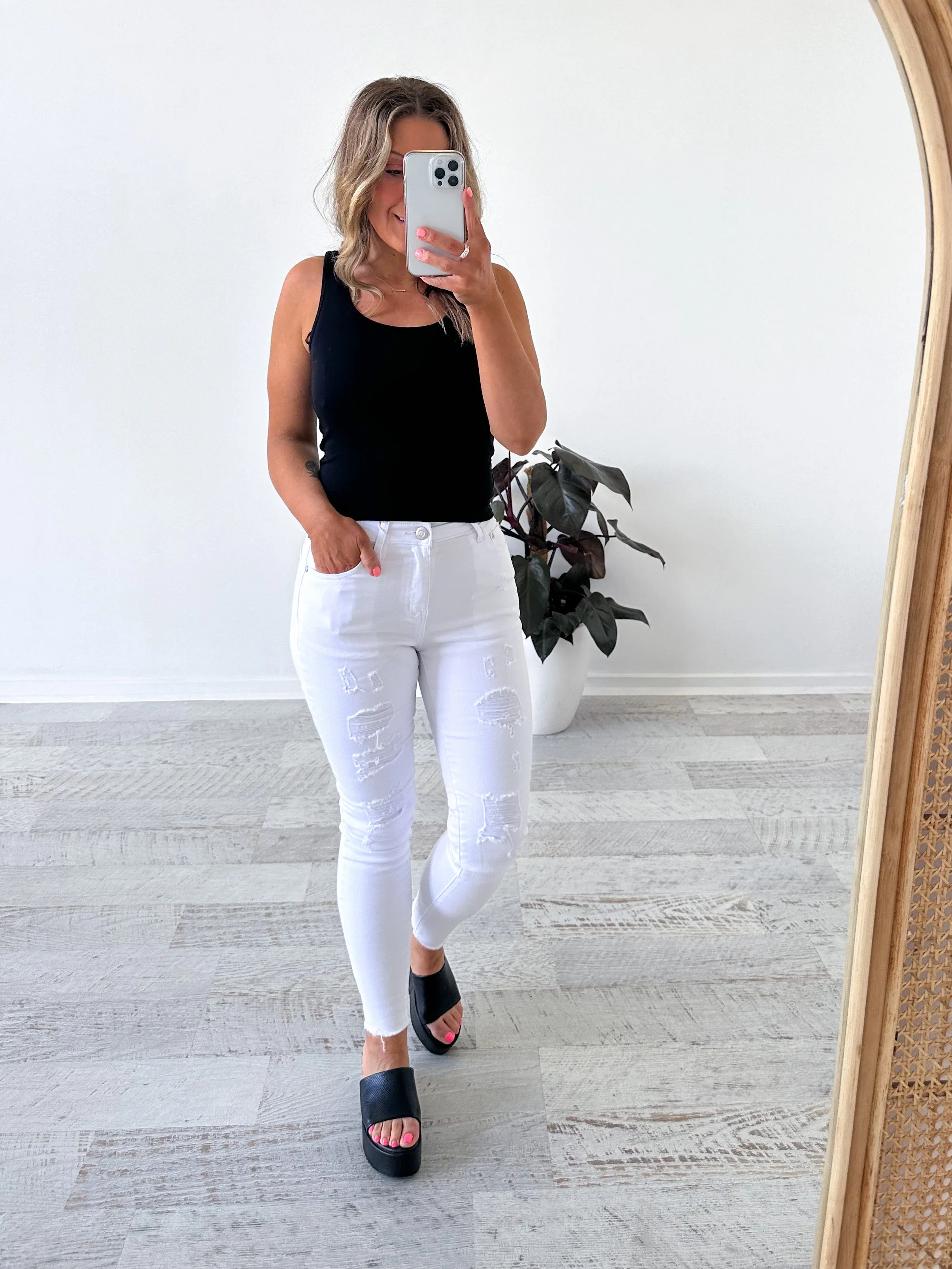 Durable Athlete Fit Travel Outfit Jay Jeans