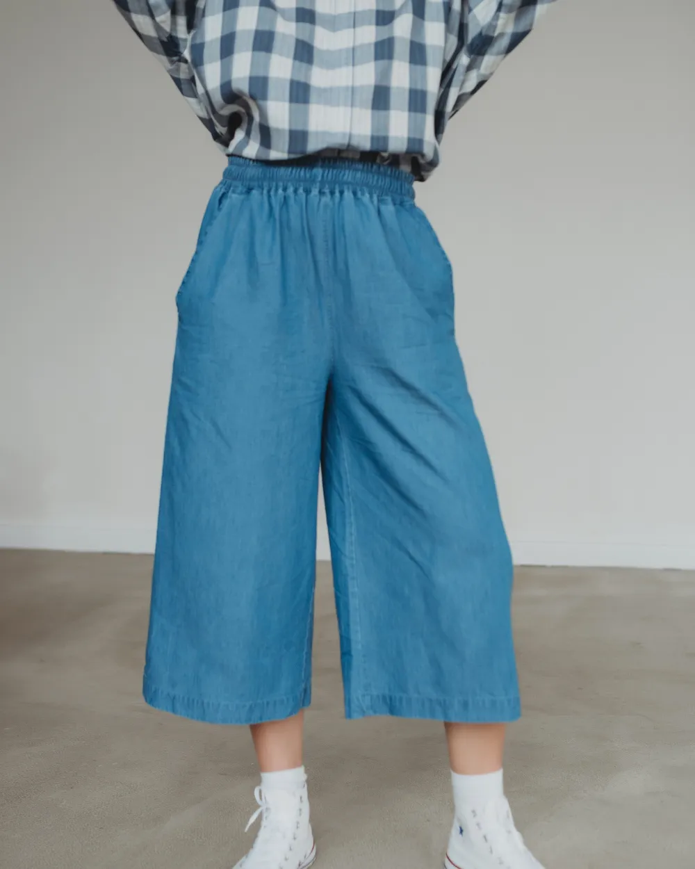 Judy Blue Crop Trousers Relaxed Lines MultiPocket