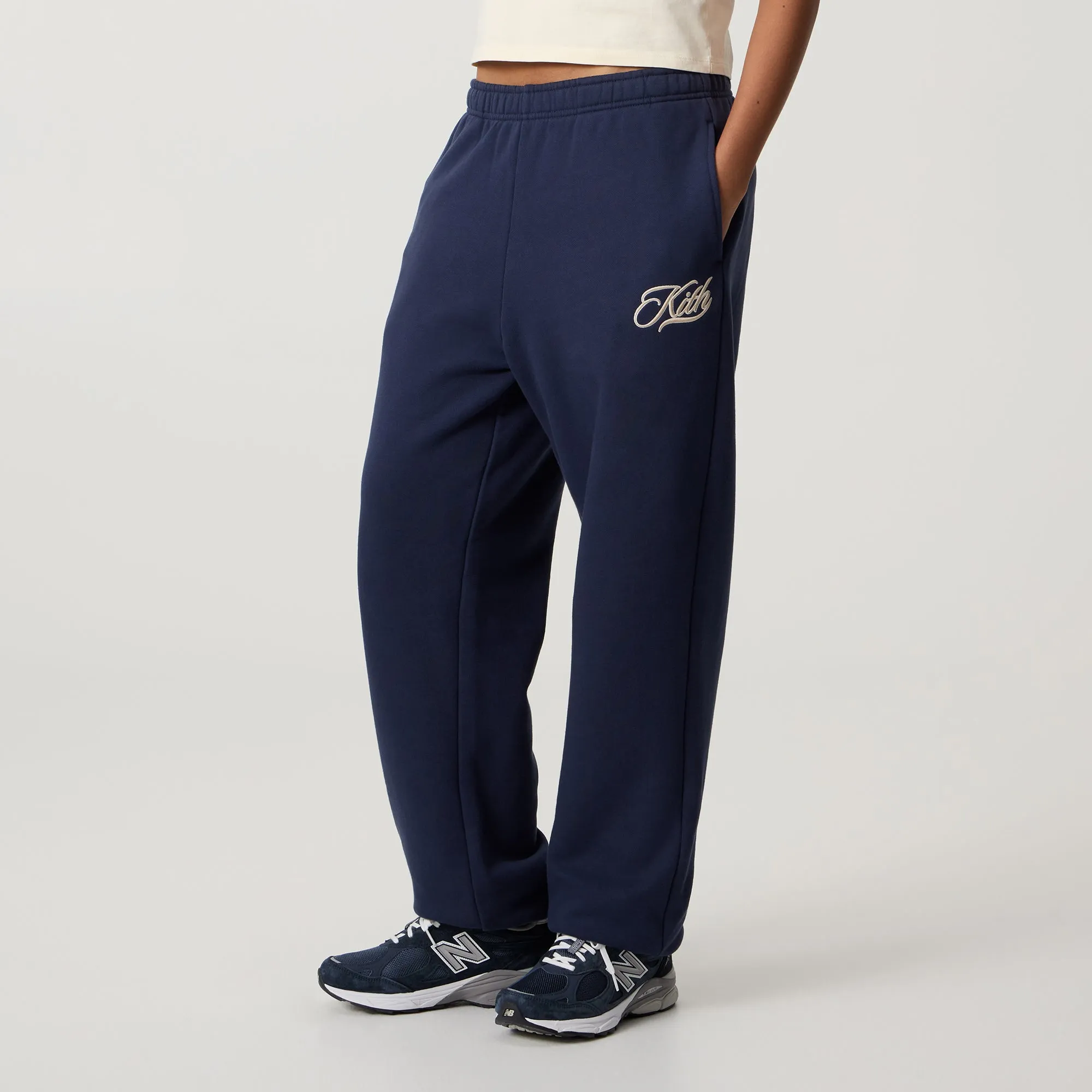 Breath Friendly LightweightInsulation Kith Women Chelsea III Varsity Sweatpant - Nocturnal