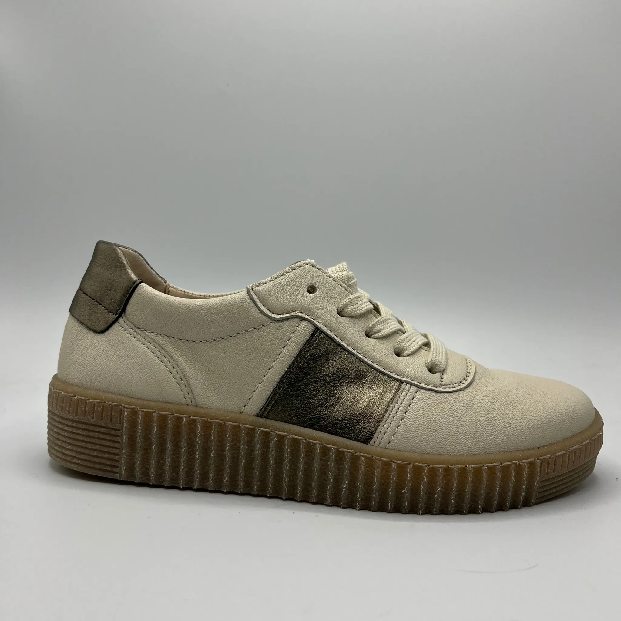 Gabor Iris Camera Look Pilates Cool