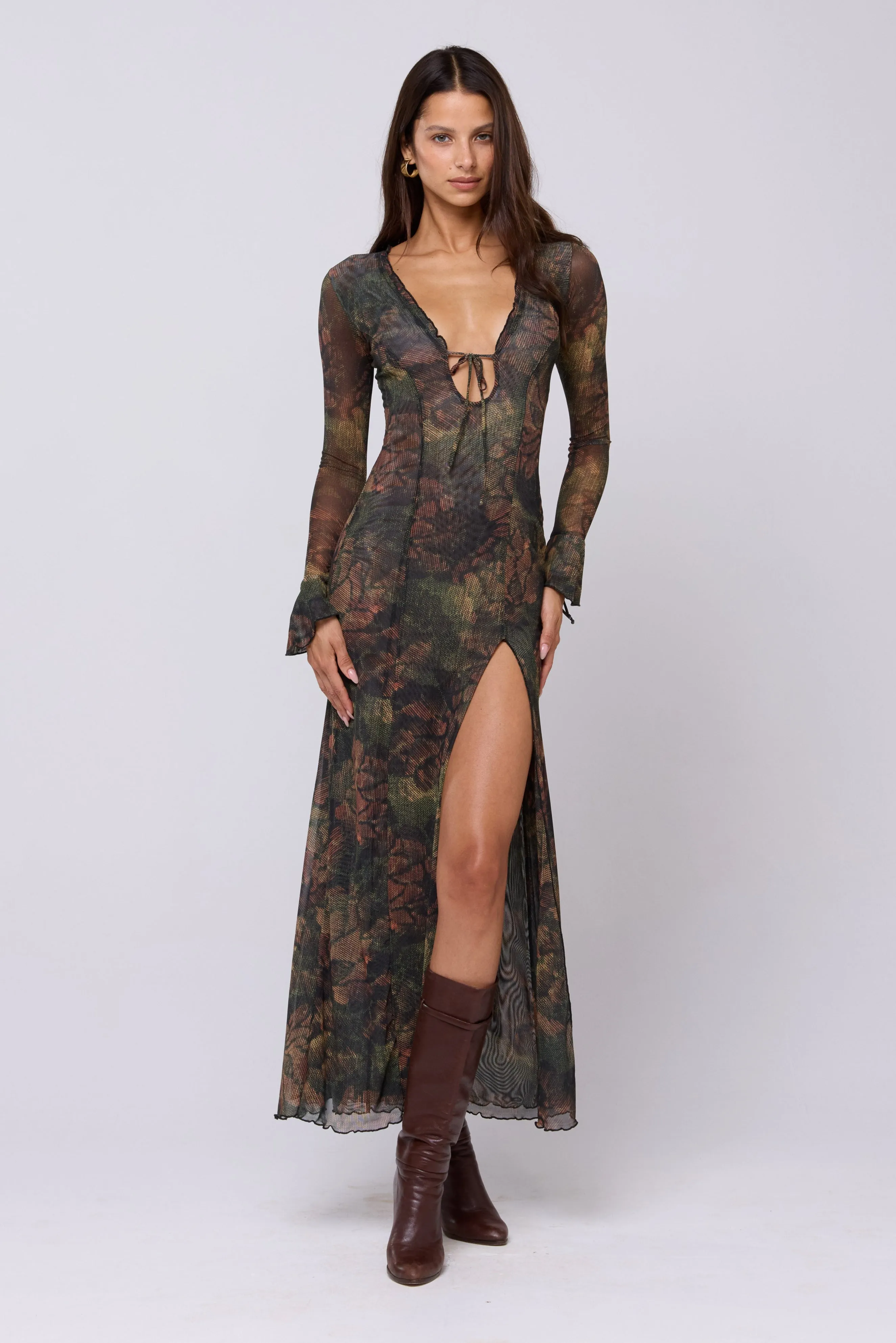 Work Look Stylish and Simple Lennon Maxi in Autumn