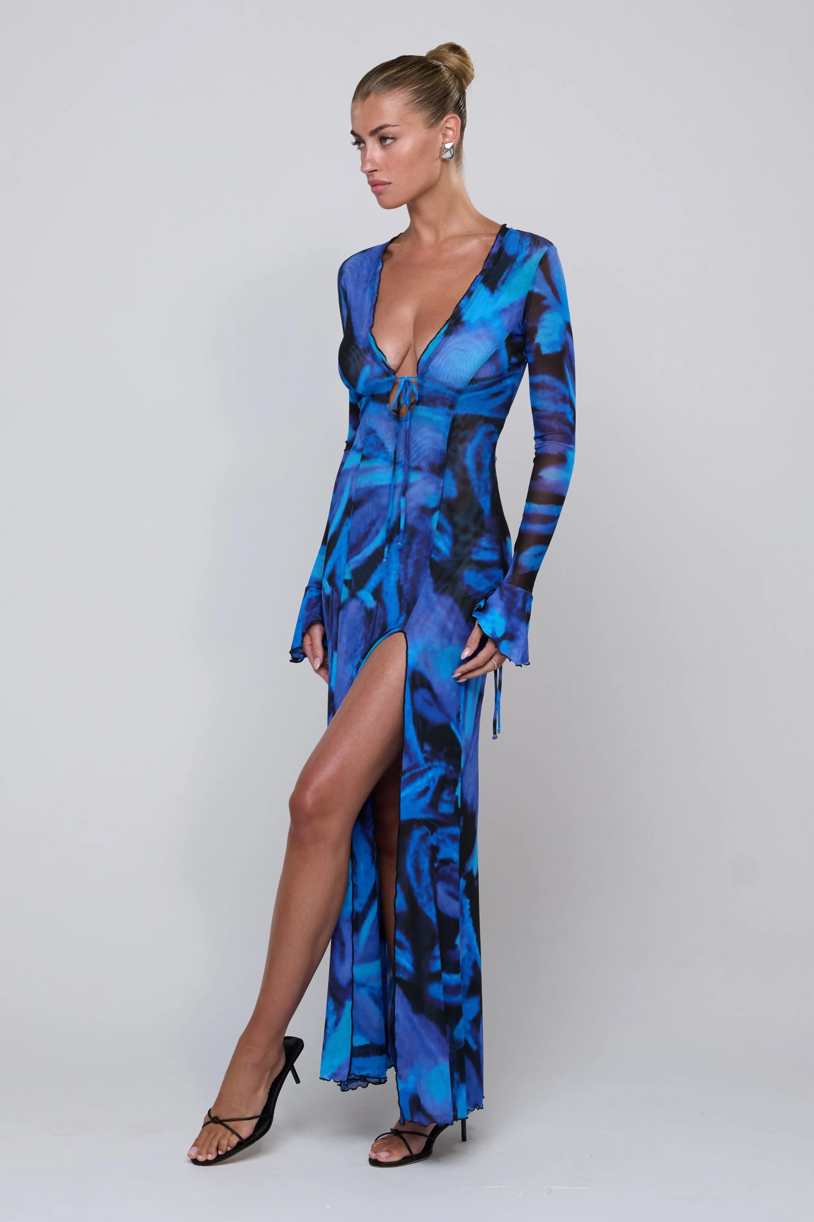 Relaxed Movement Easy Wrap Lennon Maxi in Lagoon