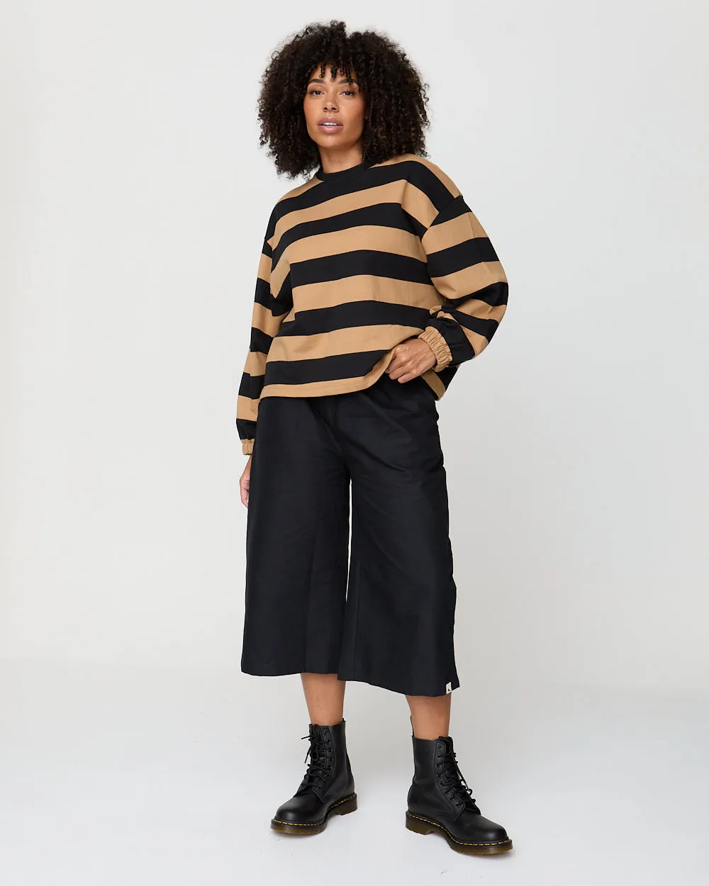 Judy Black Crop Trousers Travel Friendly