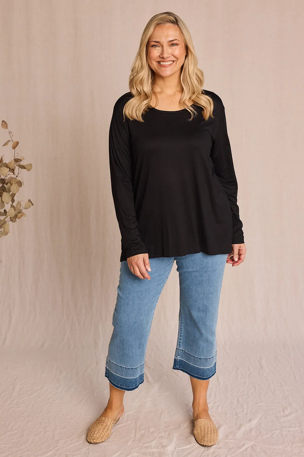 Long Sleeve Swing Tee in Black Effortless Comfort