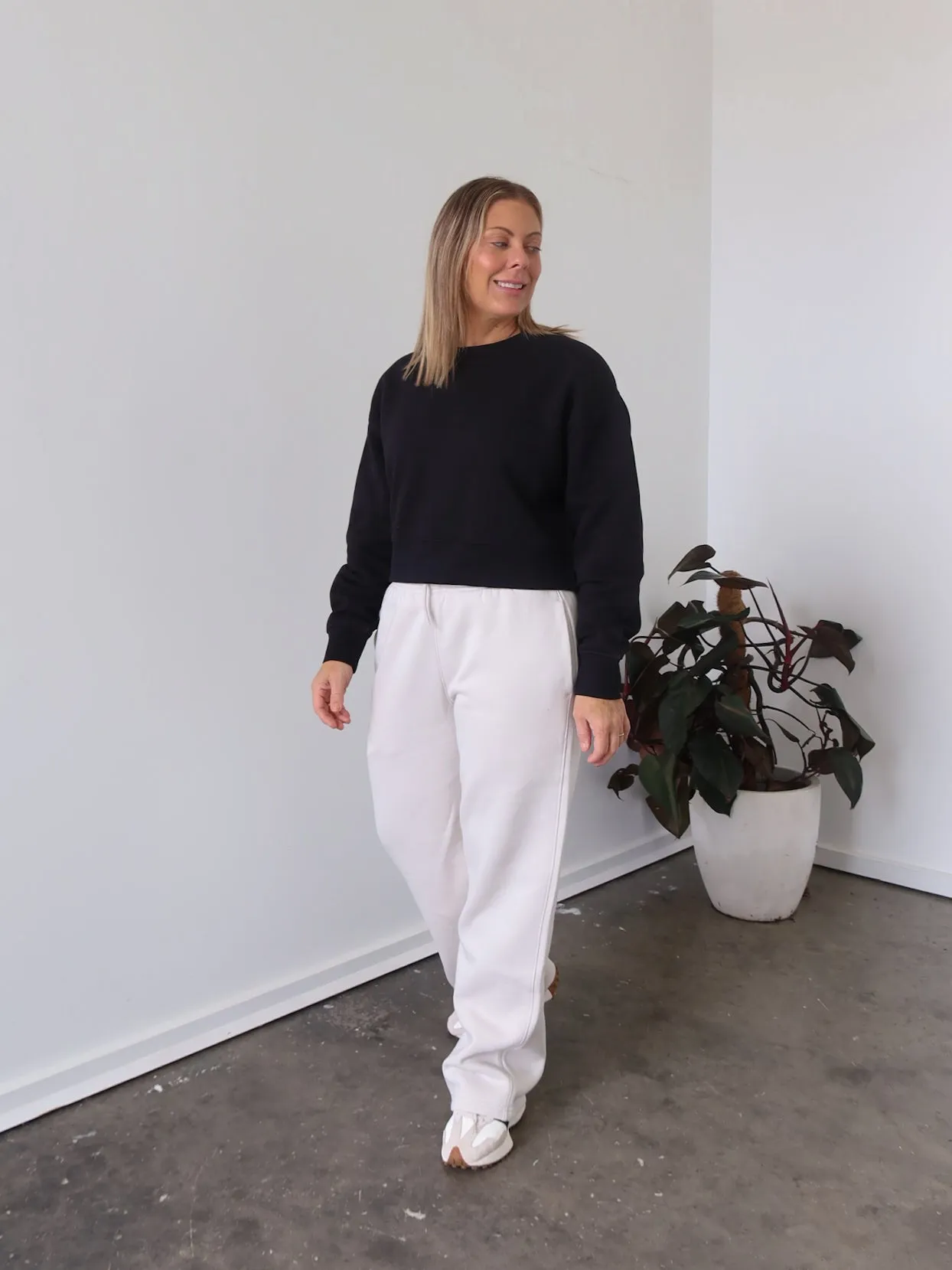 Flowy legs Chase Wide Leg Track Pants - Bone