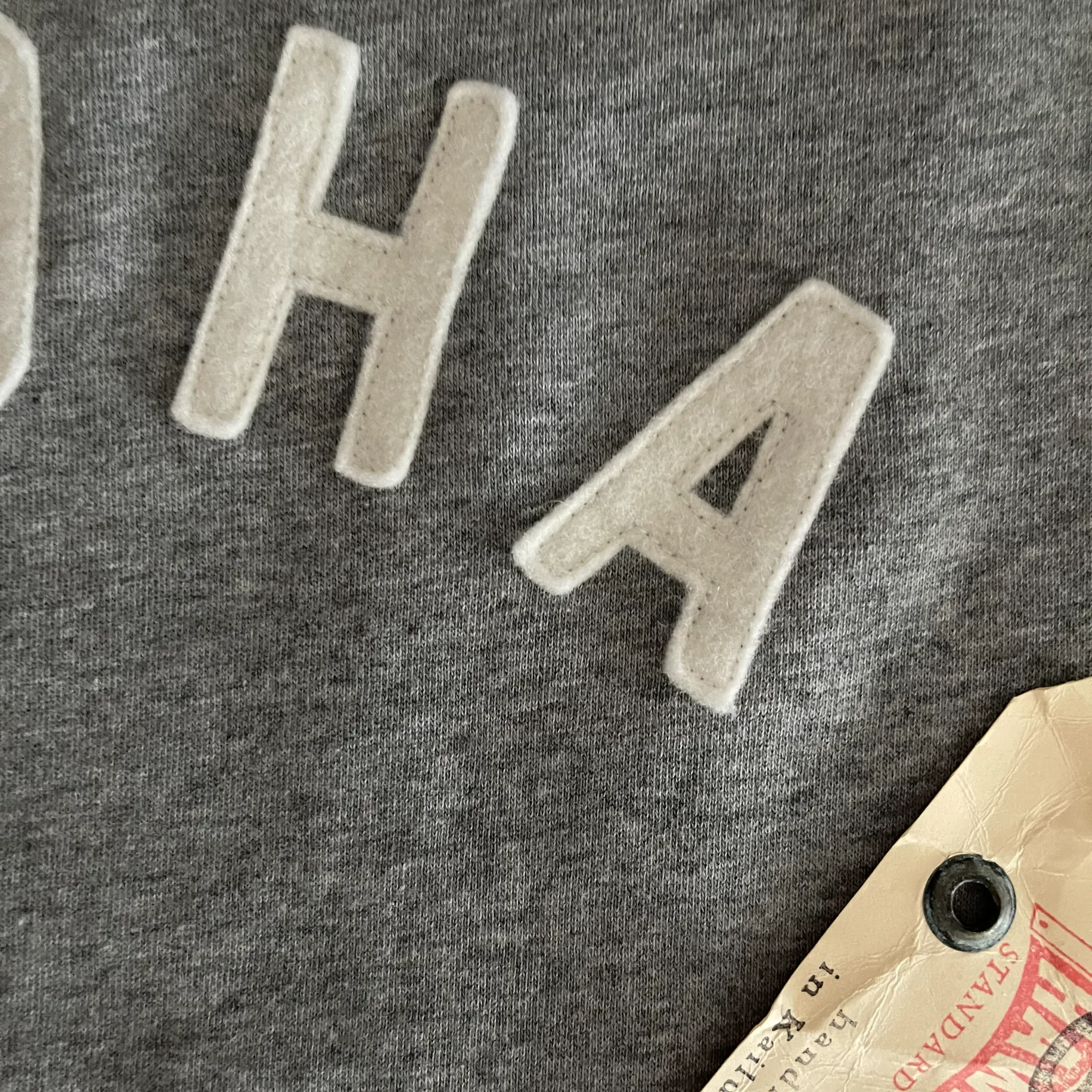 product mesh lining breathability Mens Raglan Fleece Grey Heather x Ivory Aloha applique