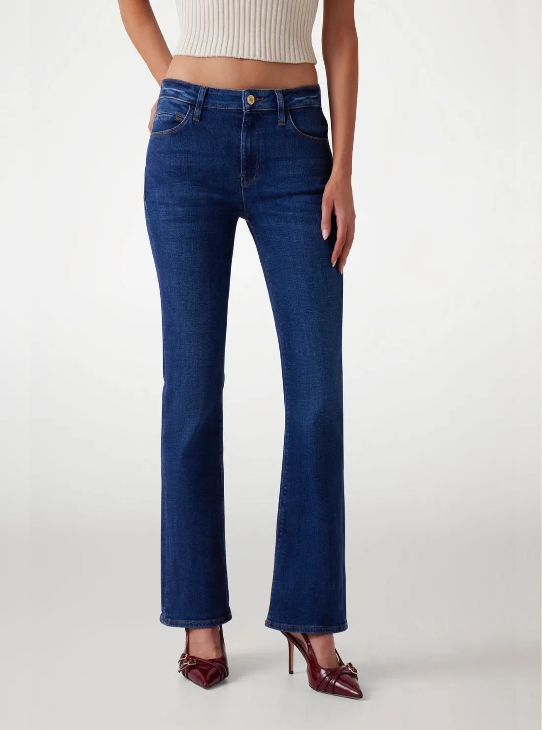 Everyday Basic Luxury Student Outfit Mid-Rise Bootcut Jeans in Medium Wash