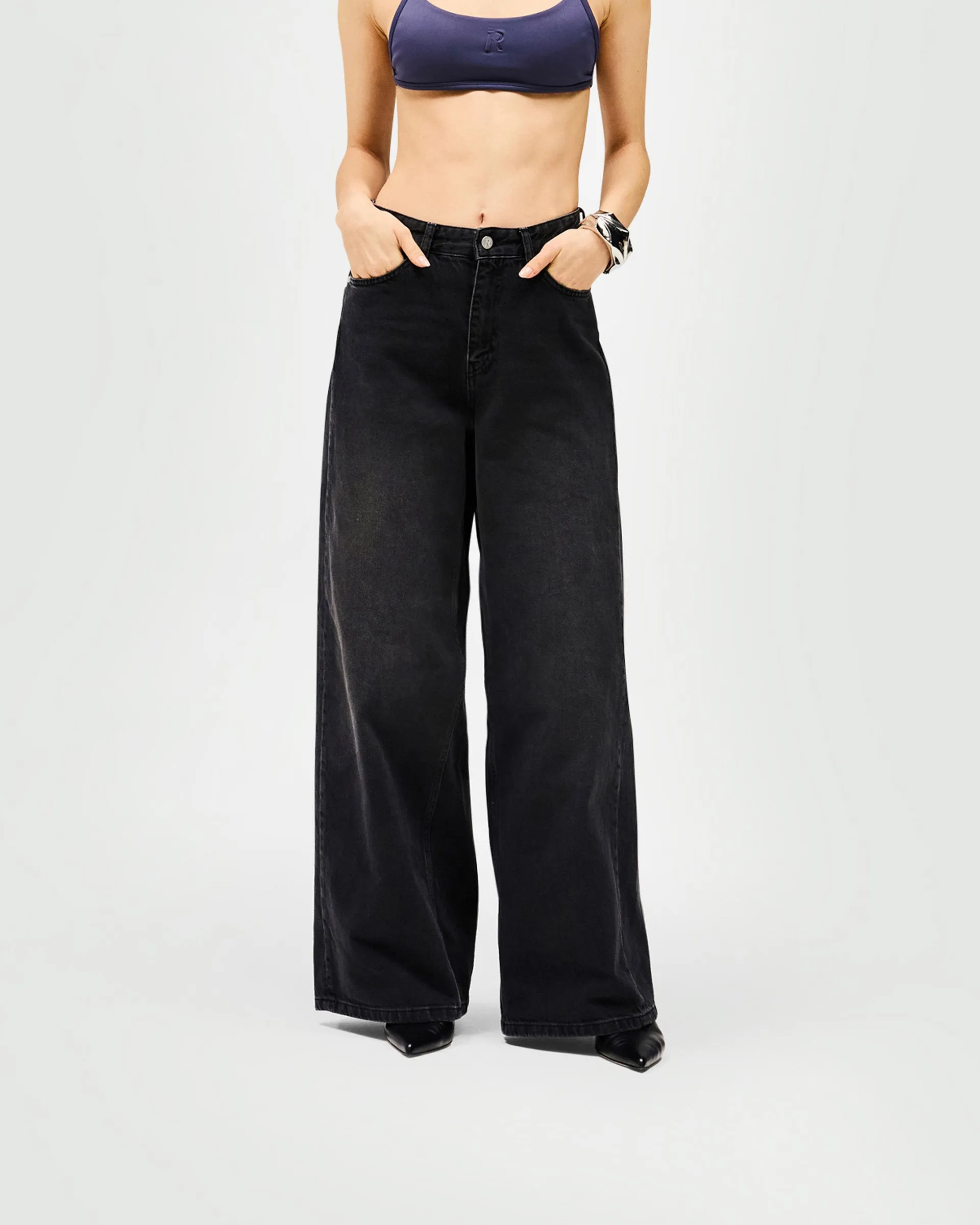 Day Off Fit High Durability Mid Rise Wide Leg Jean - Washed Black