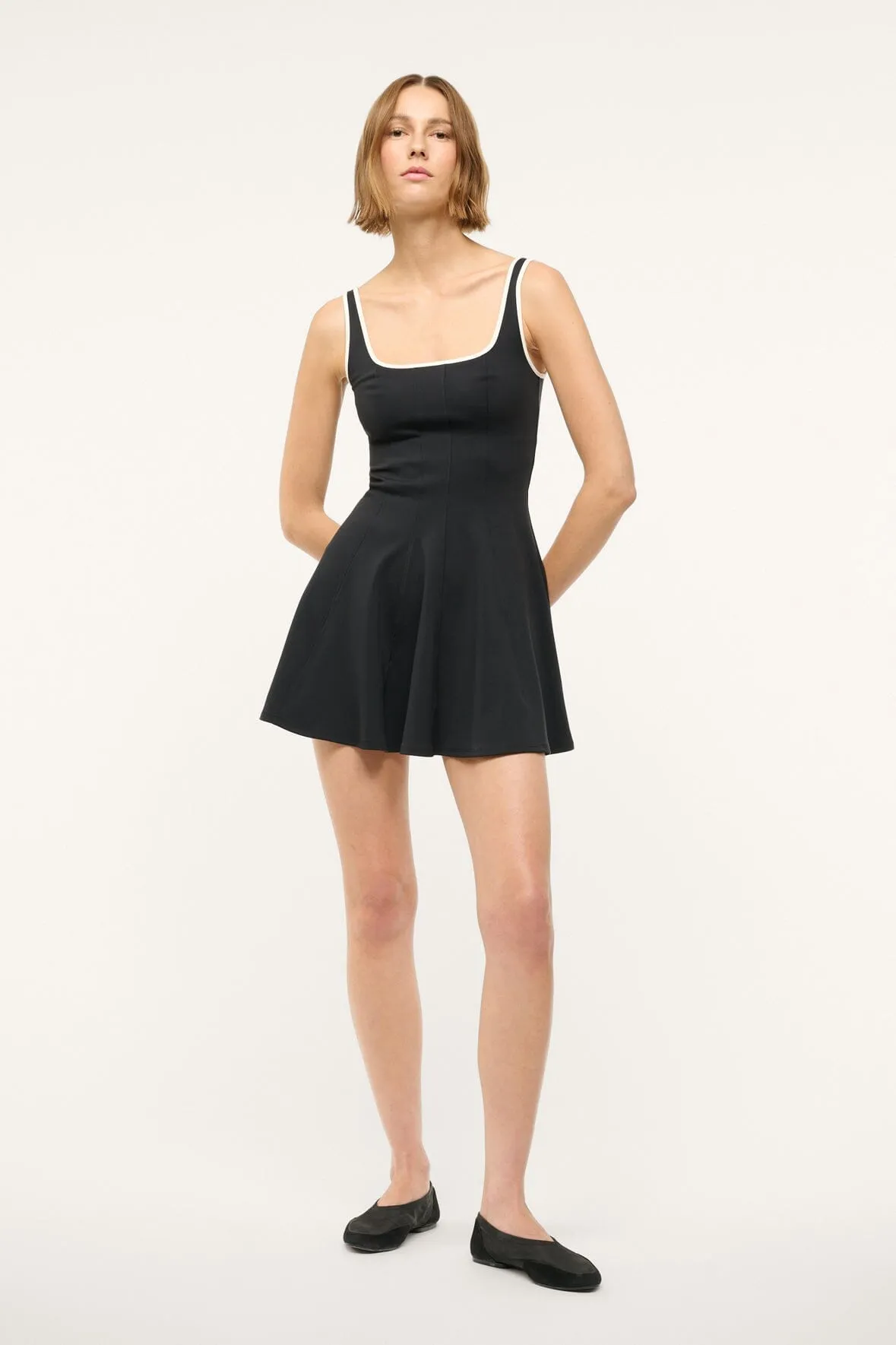 MINI WELLS SPORT DRESS | BLACK IVORY Chill Comfort Subtle Comfort