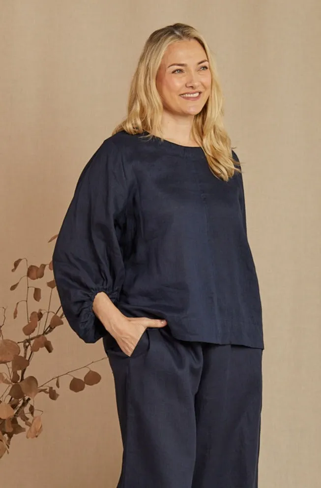 AllDay Comfort right size Audrey Linen Blouse in Navy