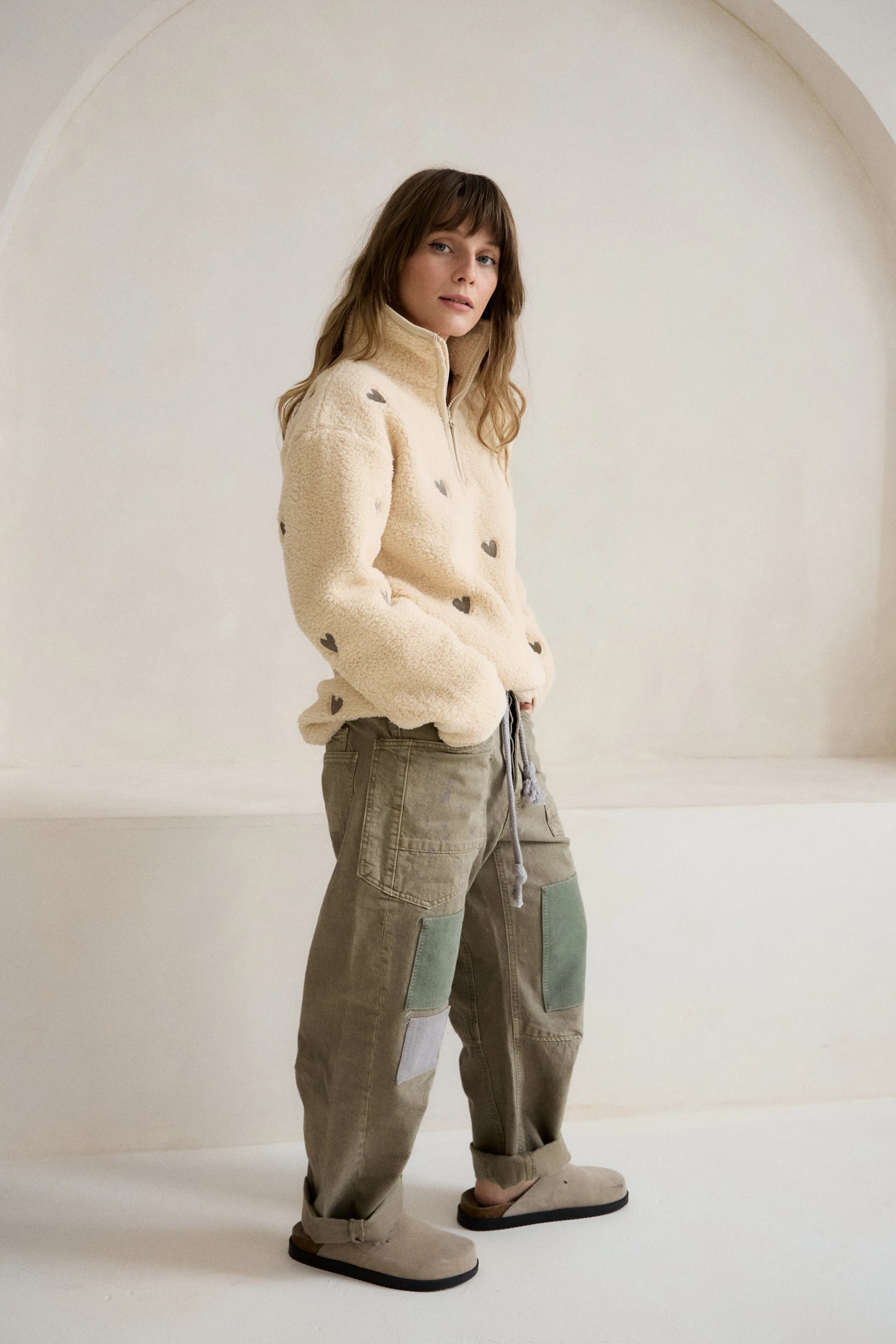 O&F Oat Heart Embroidered Borg Fleece Lightweight Midlayer