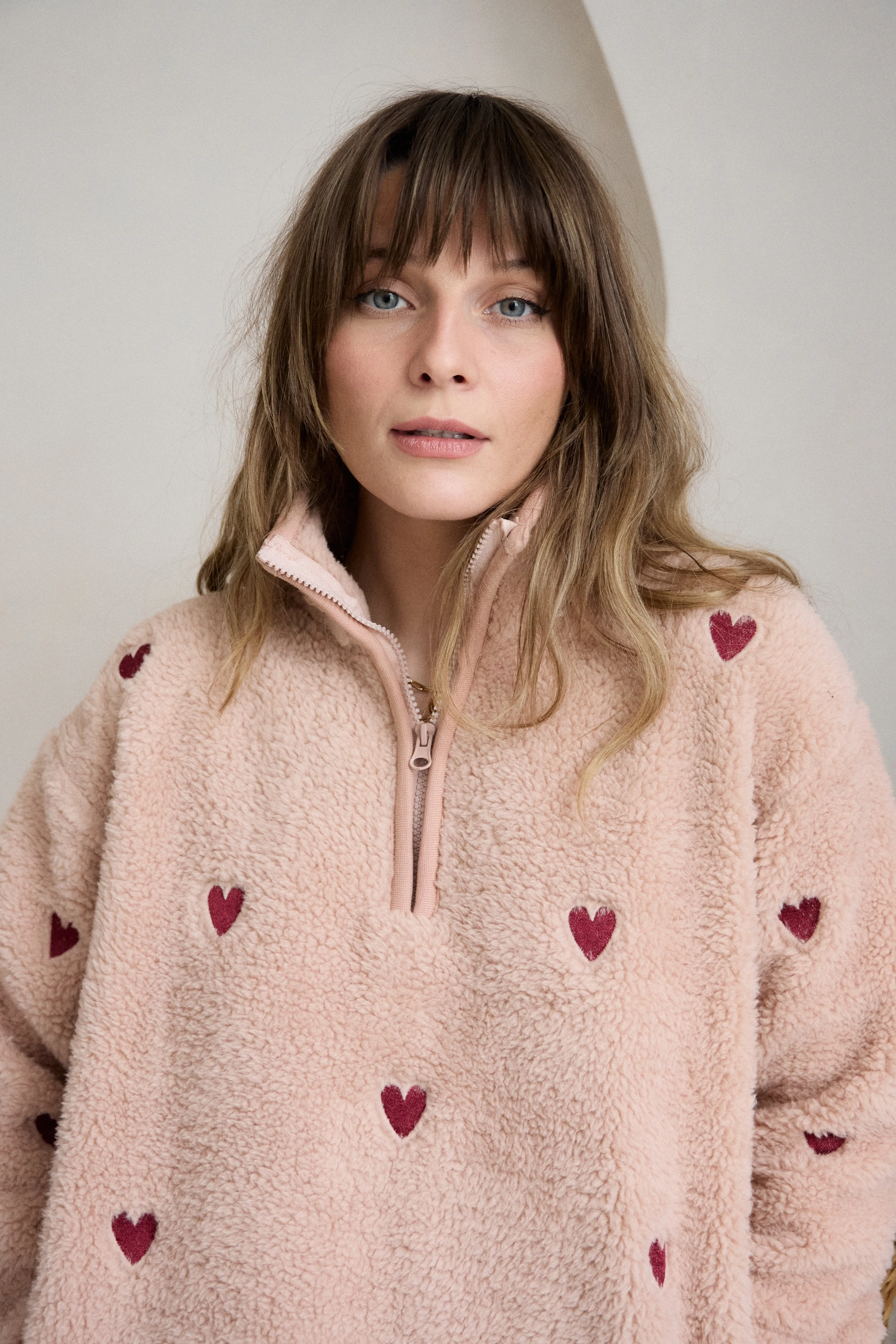 Cold Escape Warm Texture O&F Pink Heart Embroidered Borg Fleece