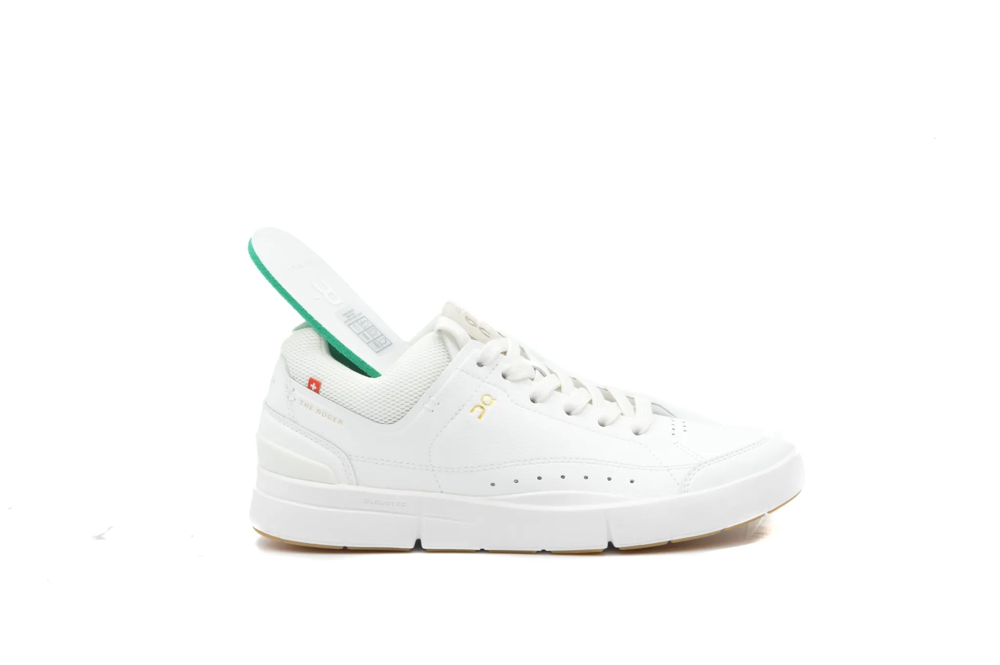 ON The Roger Centre Court Outdoor Day Tree Run