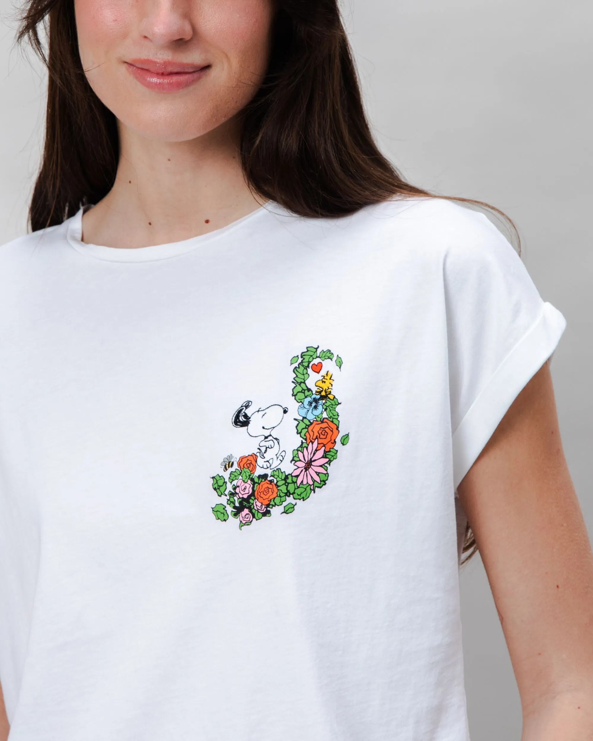 Peanuts Flowers Scoop Tee White Stylish Day Wear Soft Touch Texture
