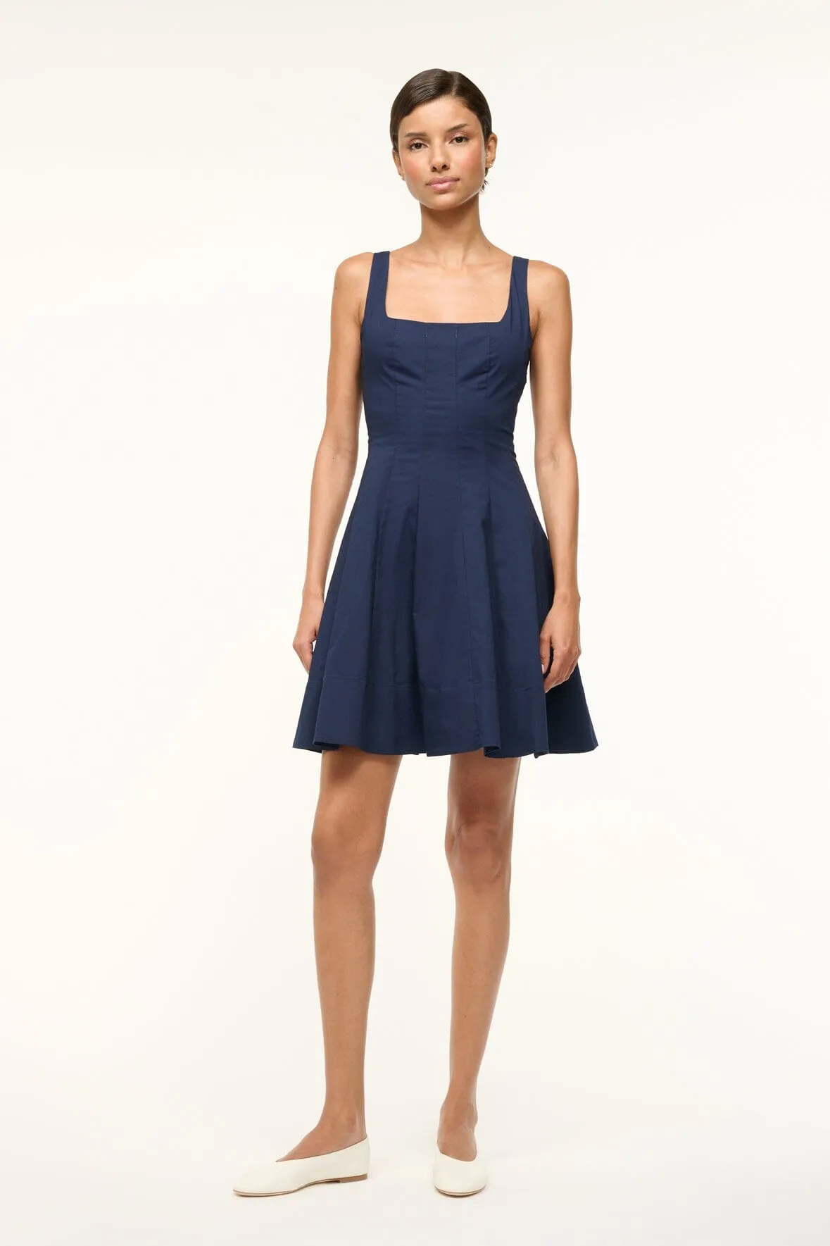 MINI WELLS DRESS | NAVY Breathable Feel Calm Silhouette
