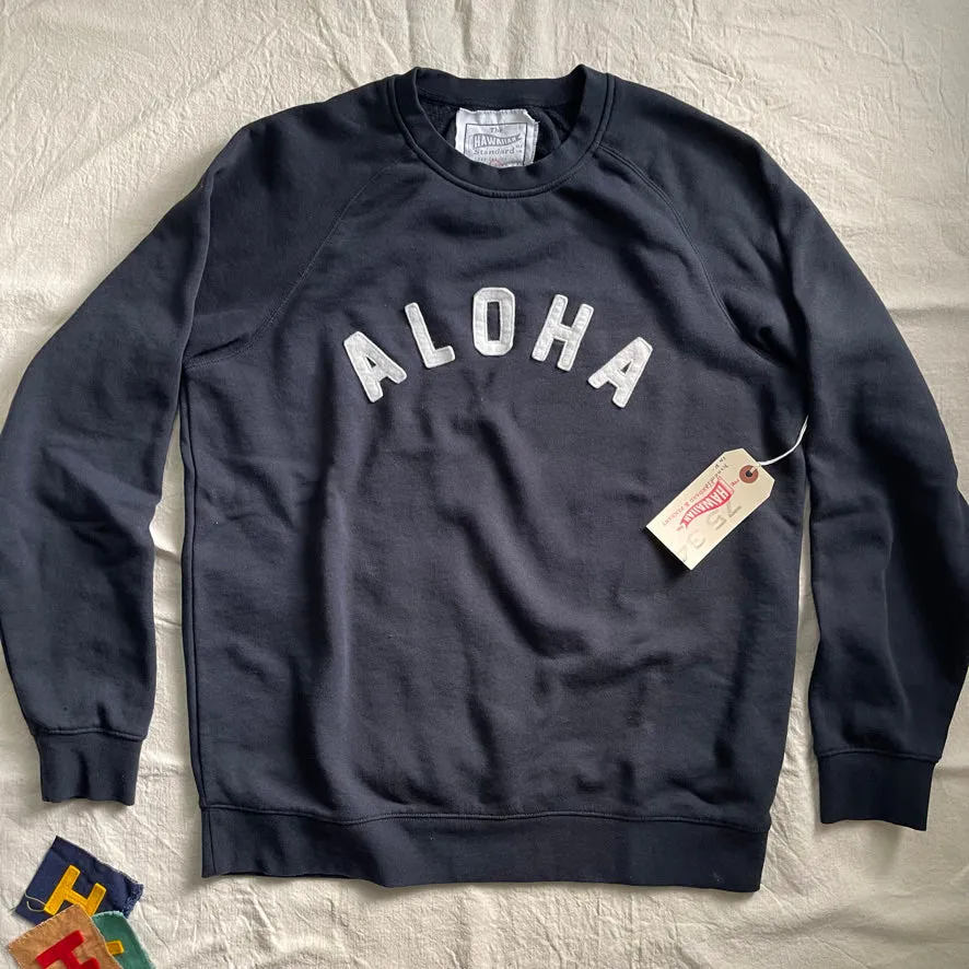 Easy to store Wool Mens Raglan Fleece Navy x Ivory Aloha applique