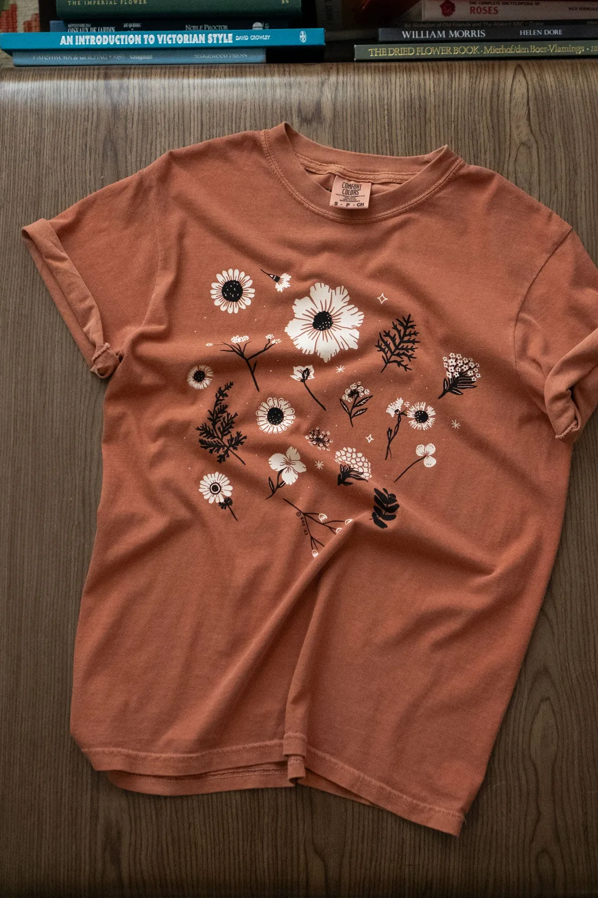Comfortable Casual Relaxed Movement Pressed Flowers T-Shirt